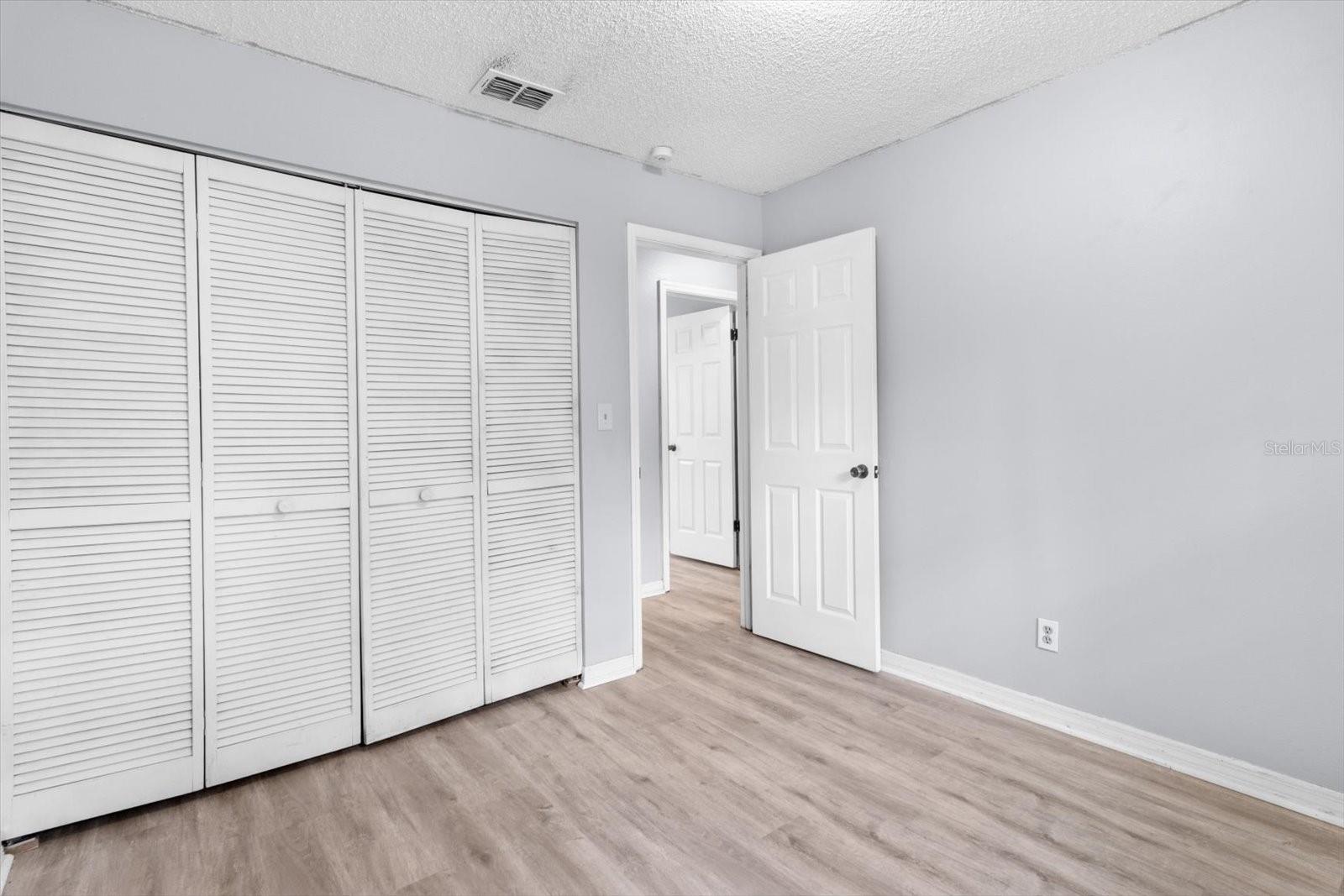Image 17 of 33 For 609 27th Street
