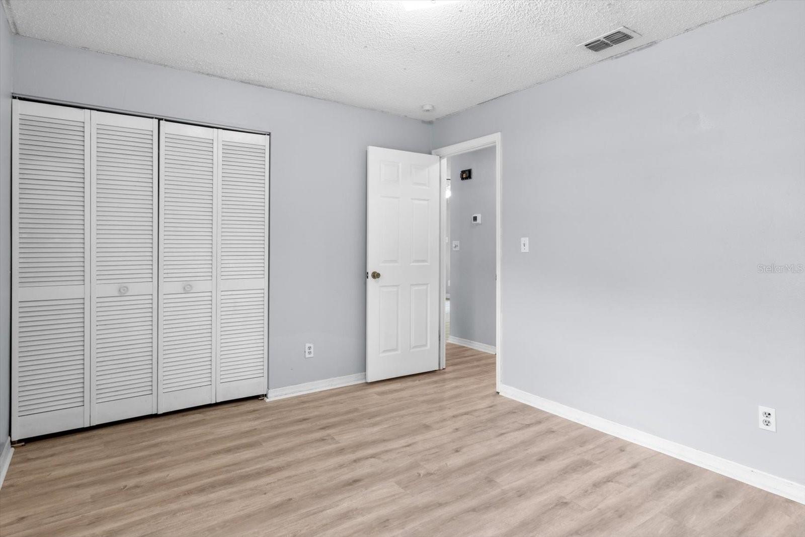 Image 21 of 33 For 609 27th Street