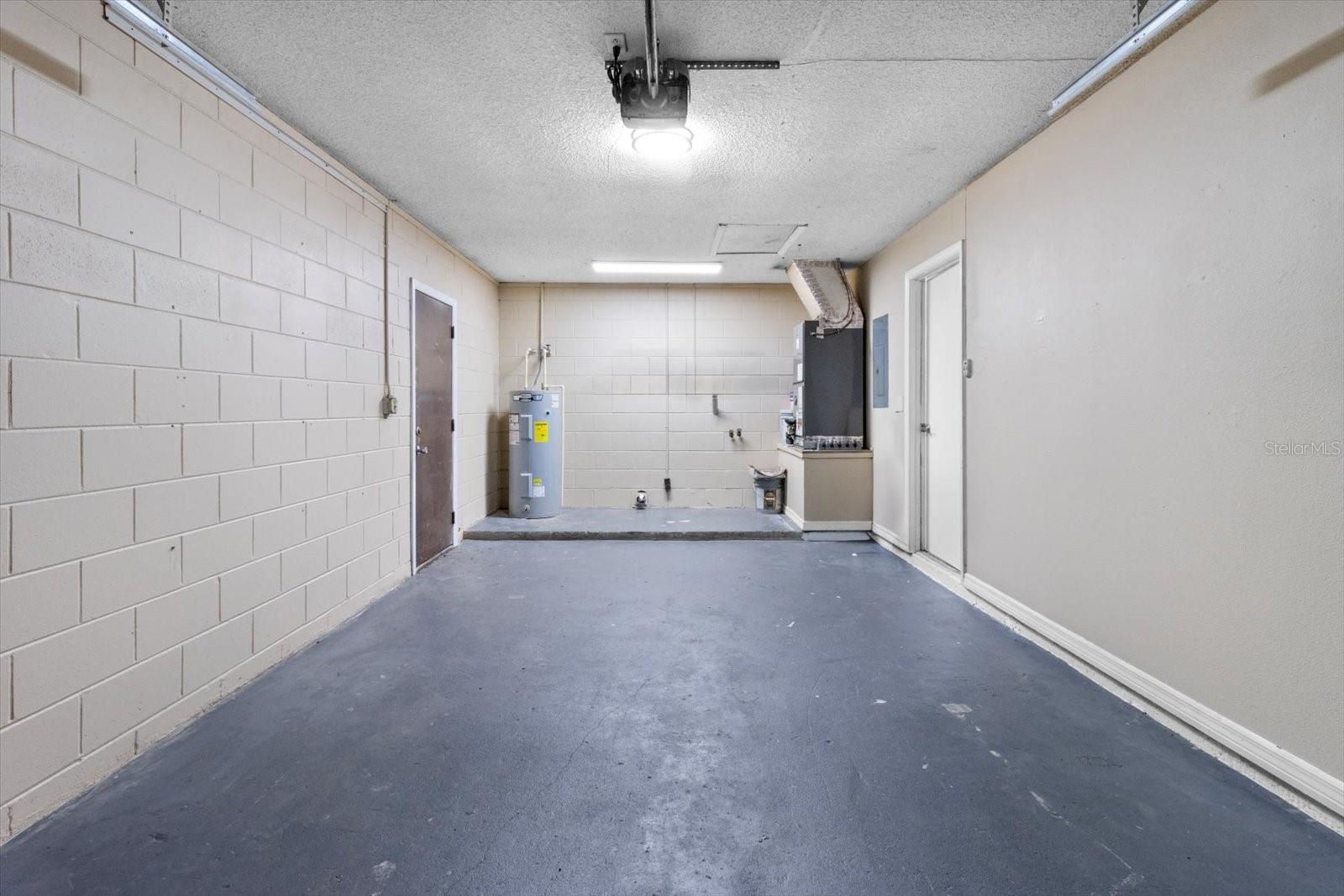 Image 22 of 33 For 609 27th Street