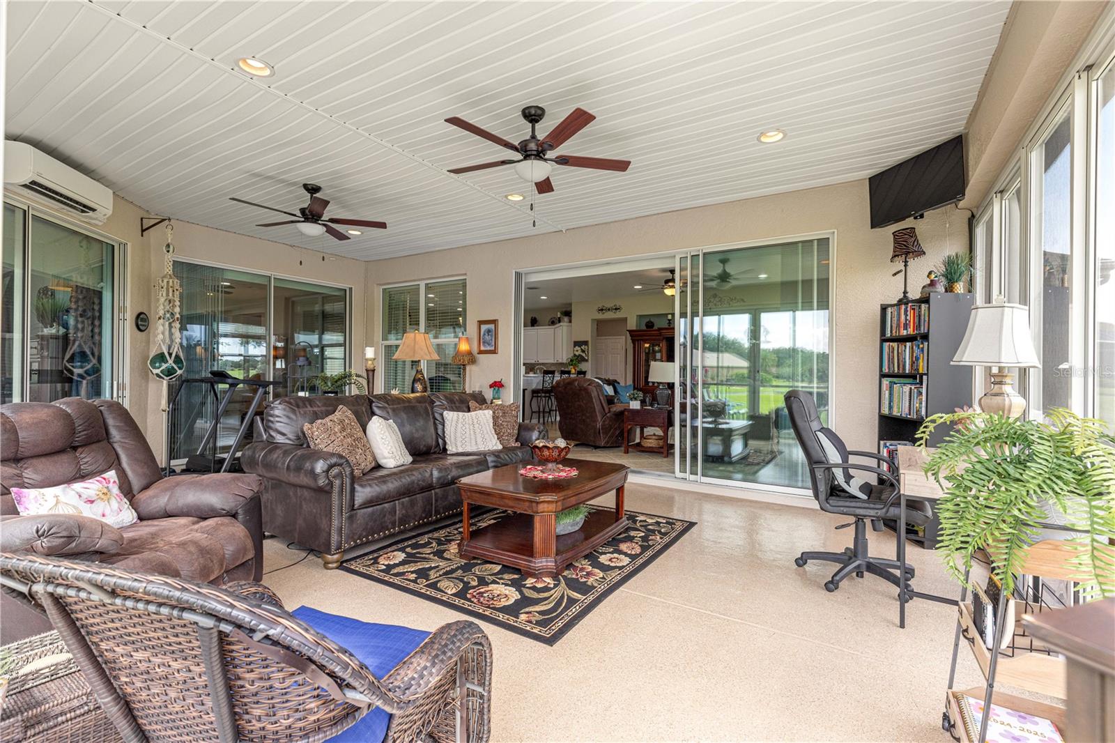 Image 19 of 56 For 9543 137th Street Road
