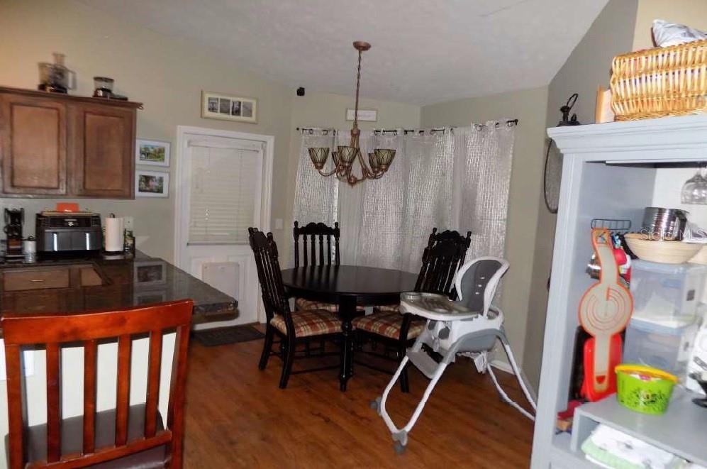 Listing photo id 18 for 2309 30th Place
