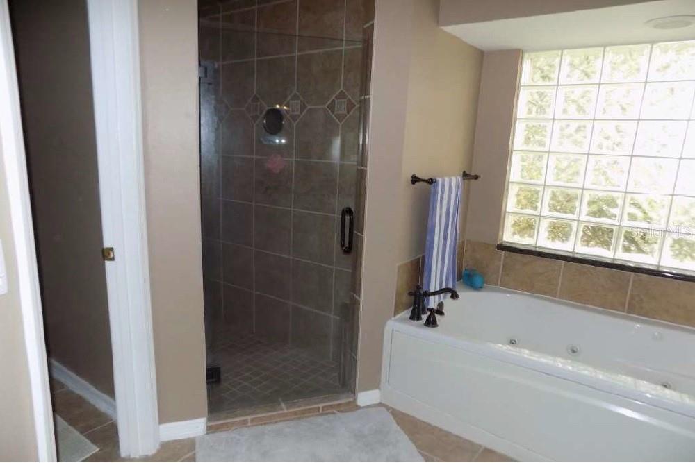 Listing photo id 24 for 2309 30th Place