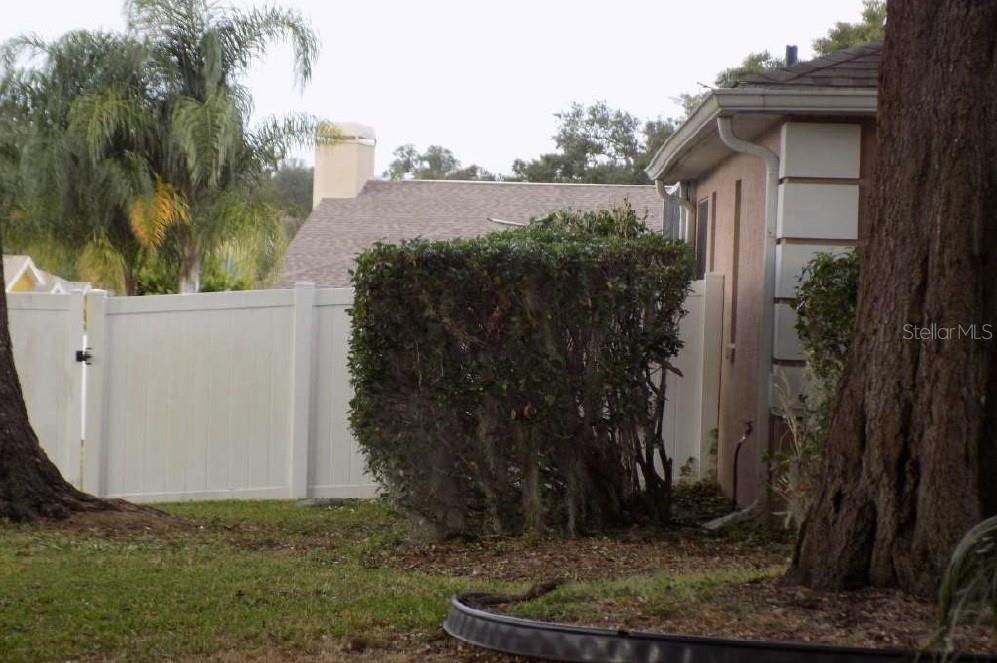 Listing photo id 29 for 2309 30th Place