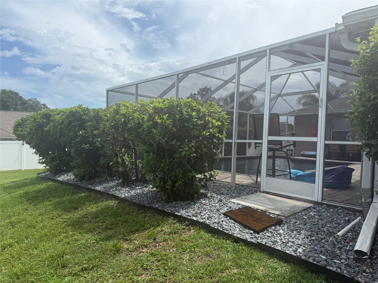Listing photo id 5 for 2309 30th Place