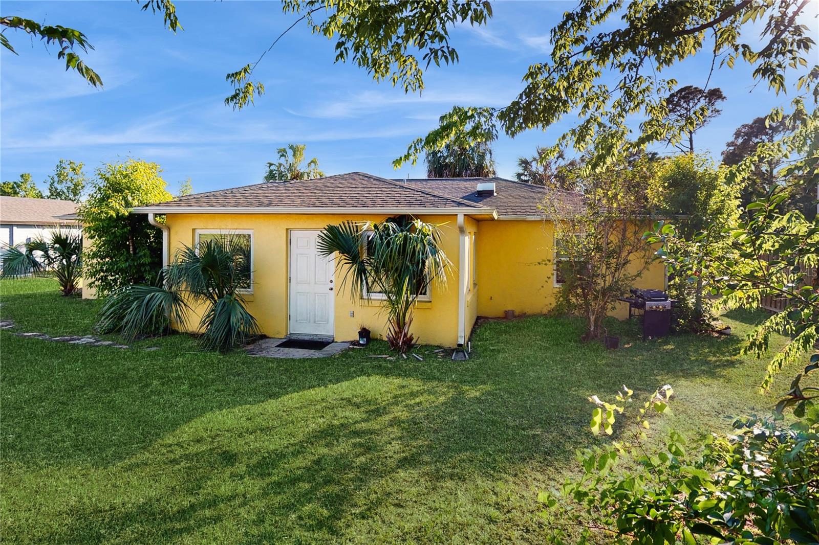 Image 3 of 26 For 13761 31st Court