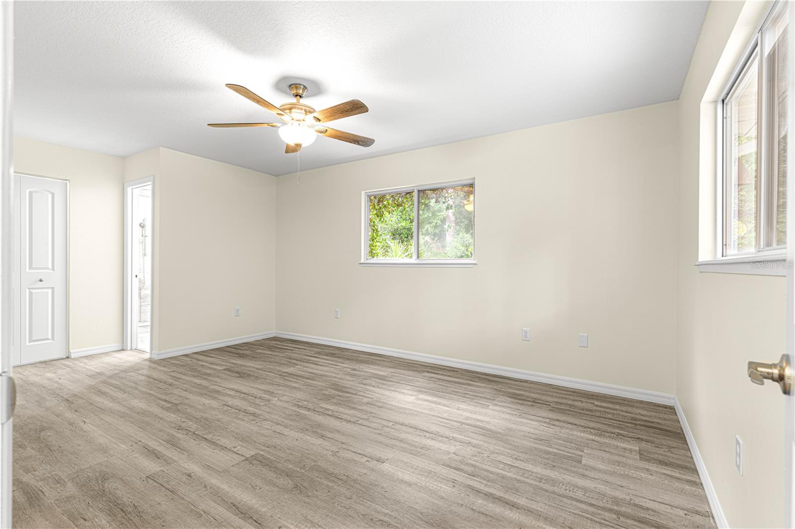 Image 26 of 61 For 7947 107th Place