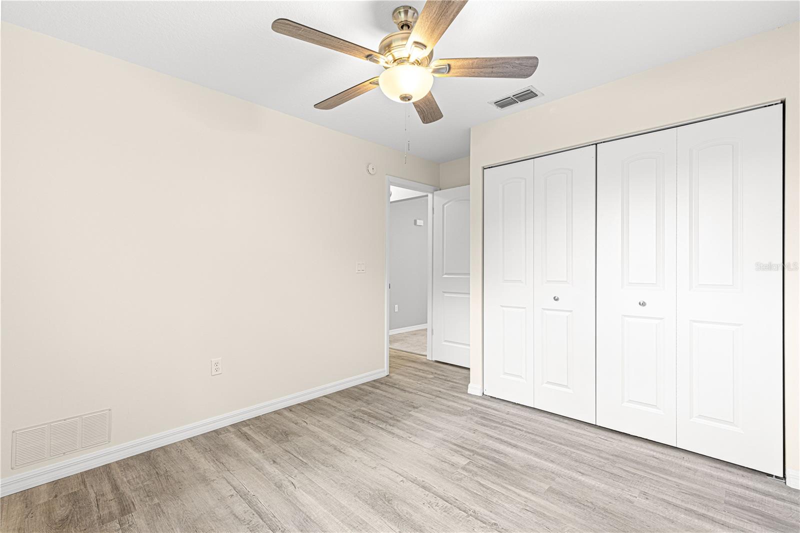 Image 32 of 61 For 7947 107th Place
