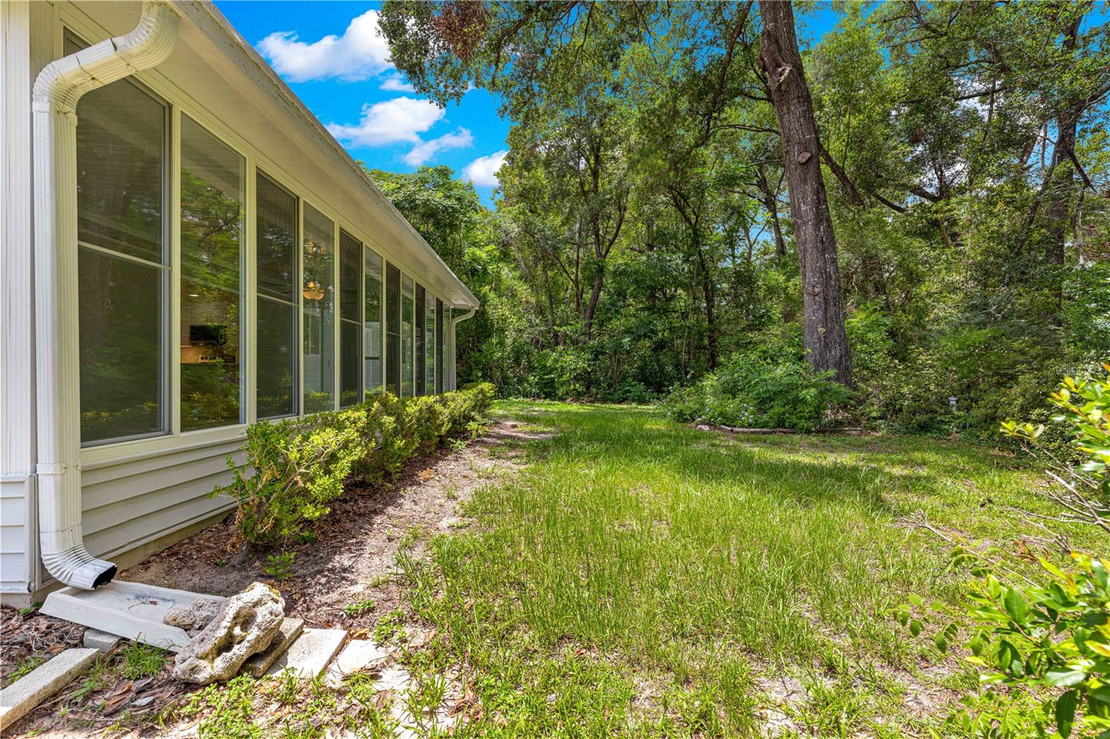 Image 43 of 61 For 7947 107th Place