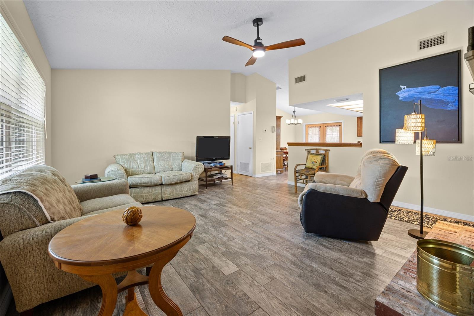 Image 10 of 35 For 5002 33rd Terrace