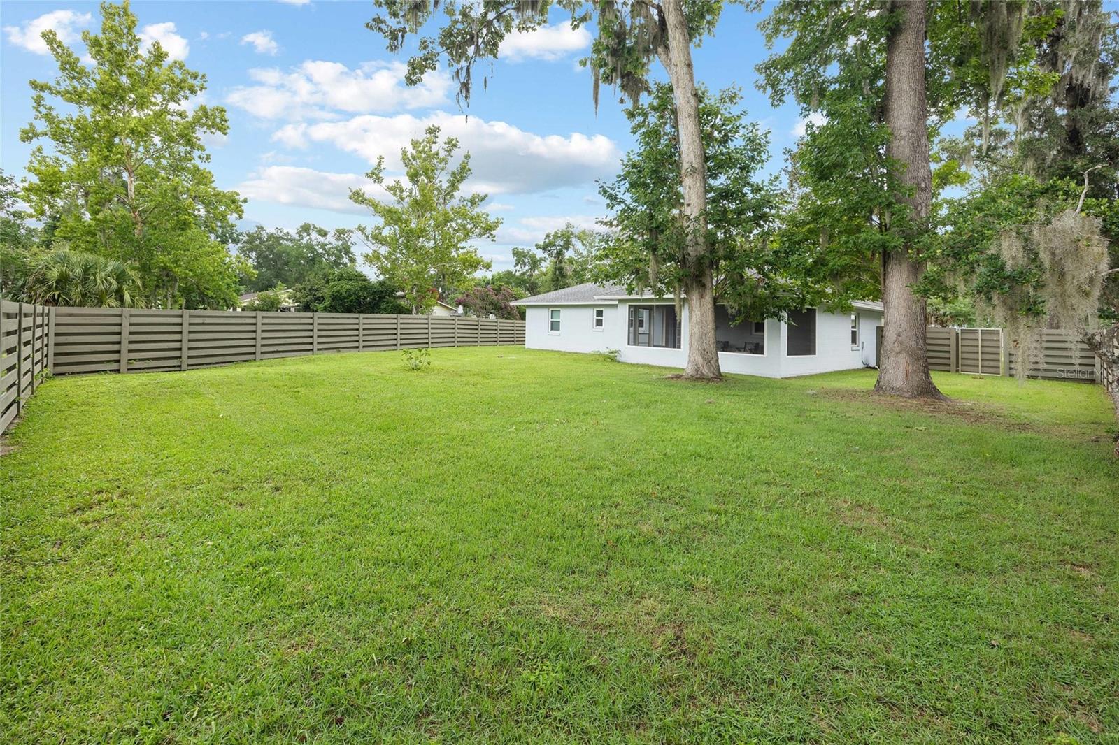 Image 9 of 35 For 5002 33rd Terrace