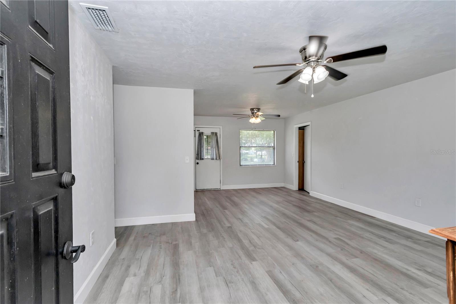 Image 6 of 23 For 16550 26 Place