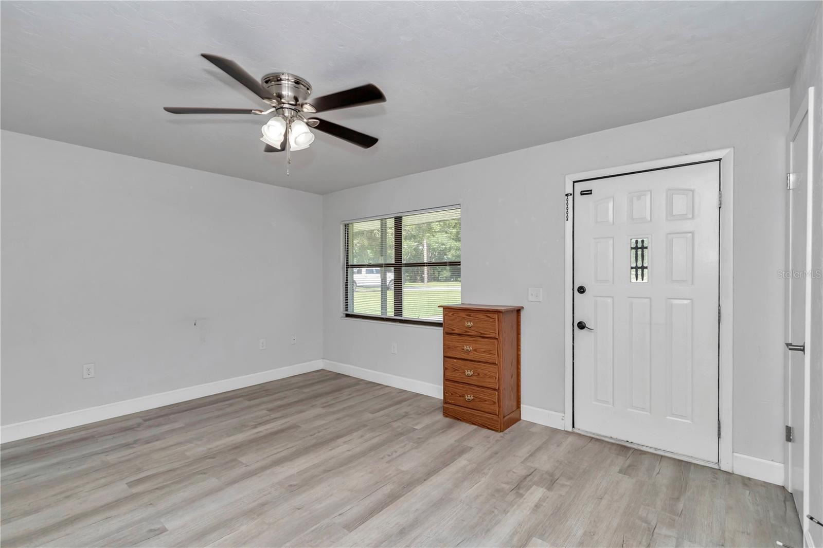 Image 7 of 23 For 16550 26 Place