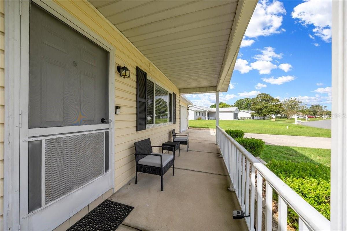 Image 4 of 39 For 10492 178th Street