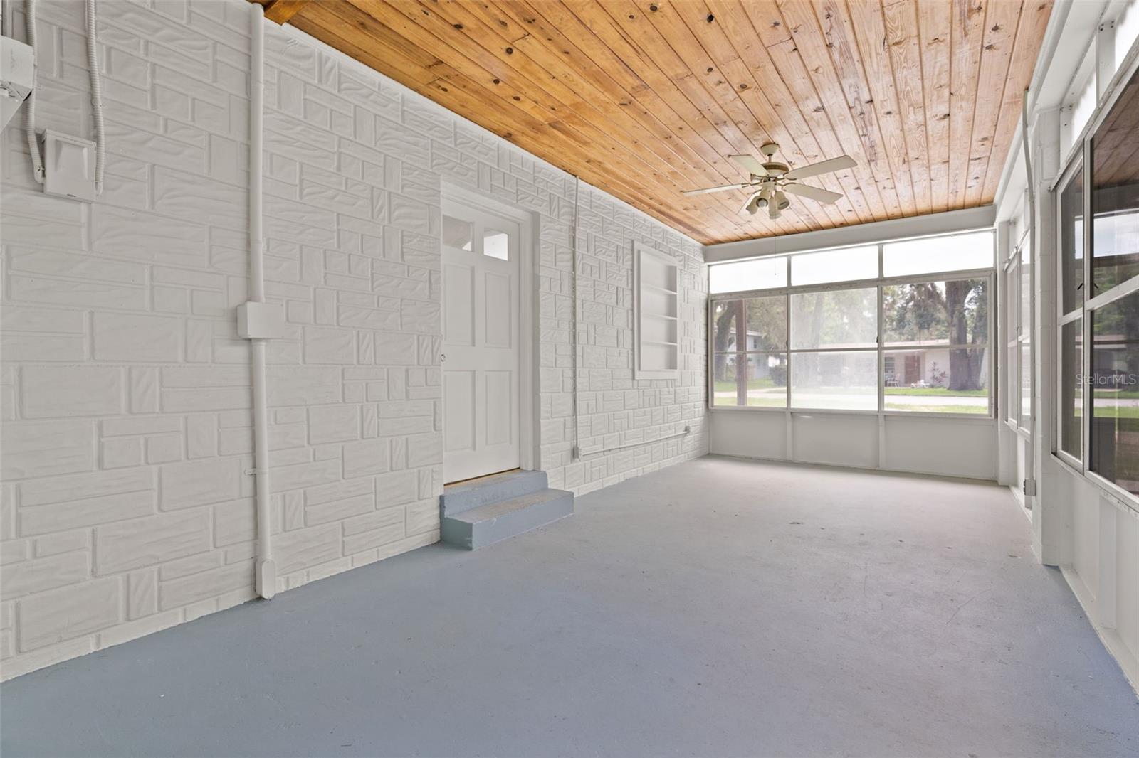 Image 18 of 36 For 40 Chatfield Drive