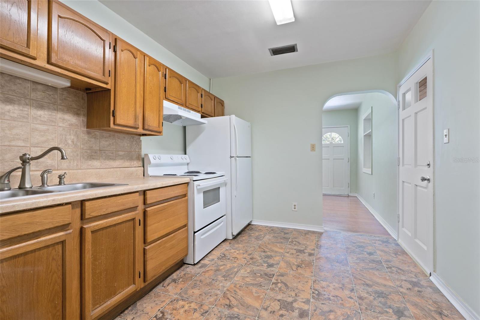 Image 6 of 36 For 40 Chatfield Drive