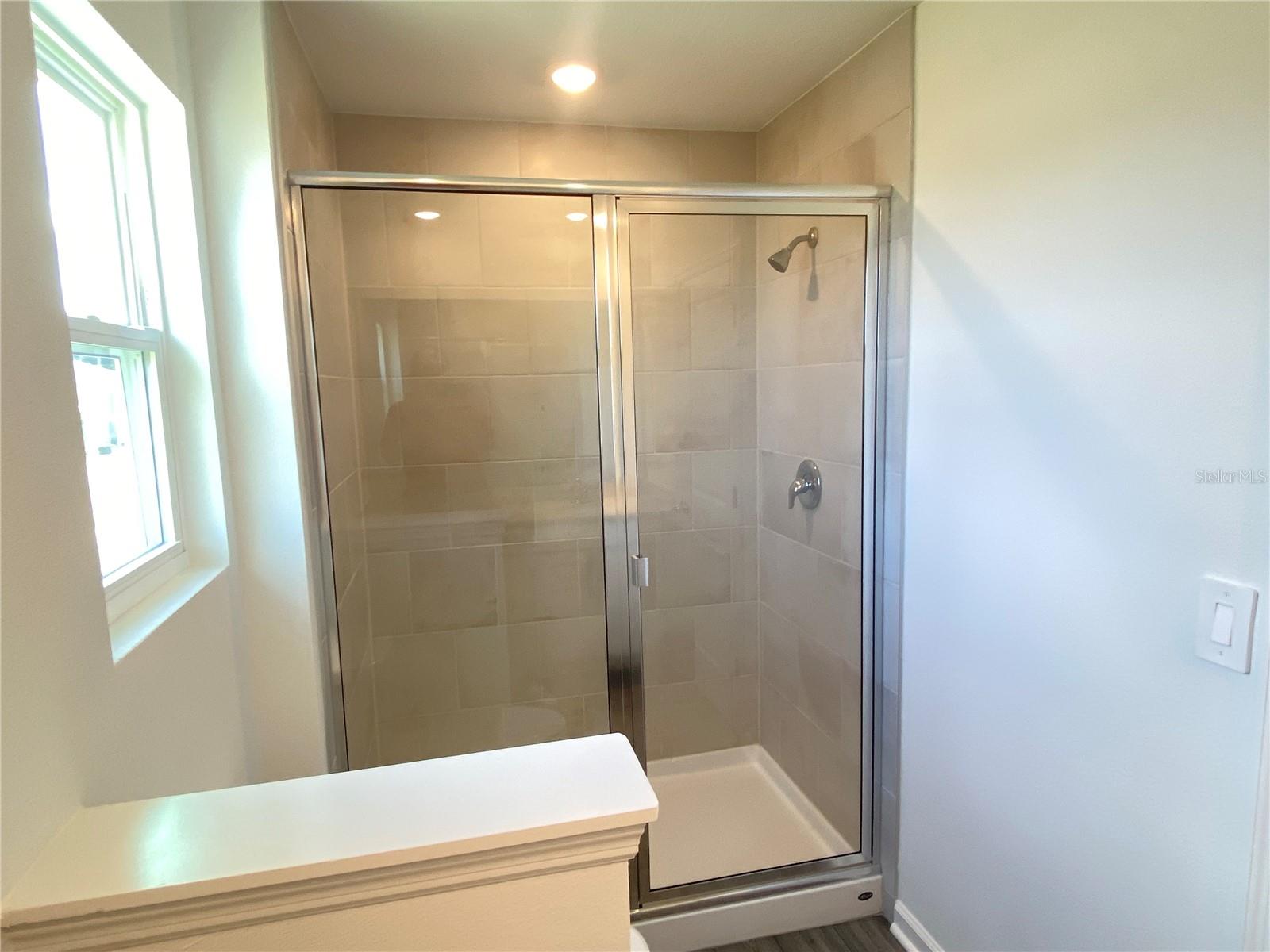 Image 16 of 21 For 4907 81st Loop