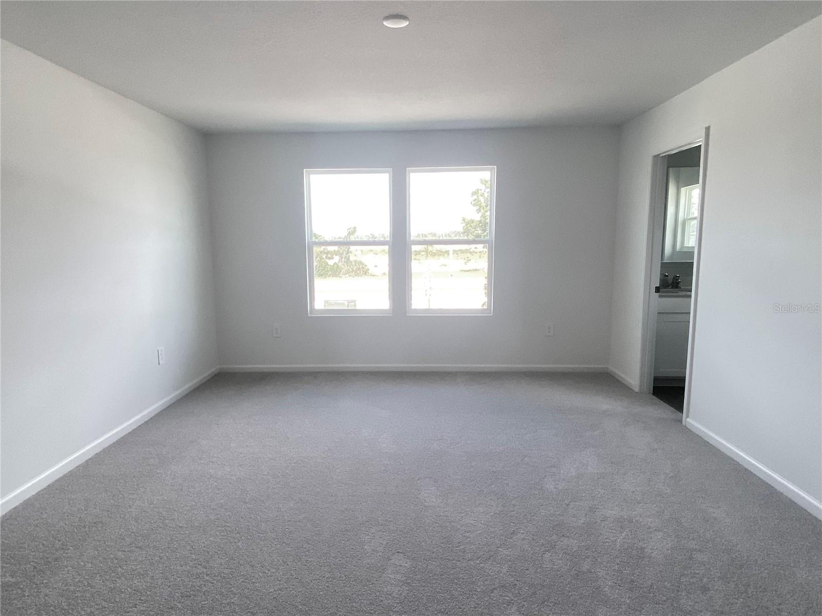 Image 4 of 21 For 4907 81st Loop