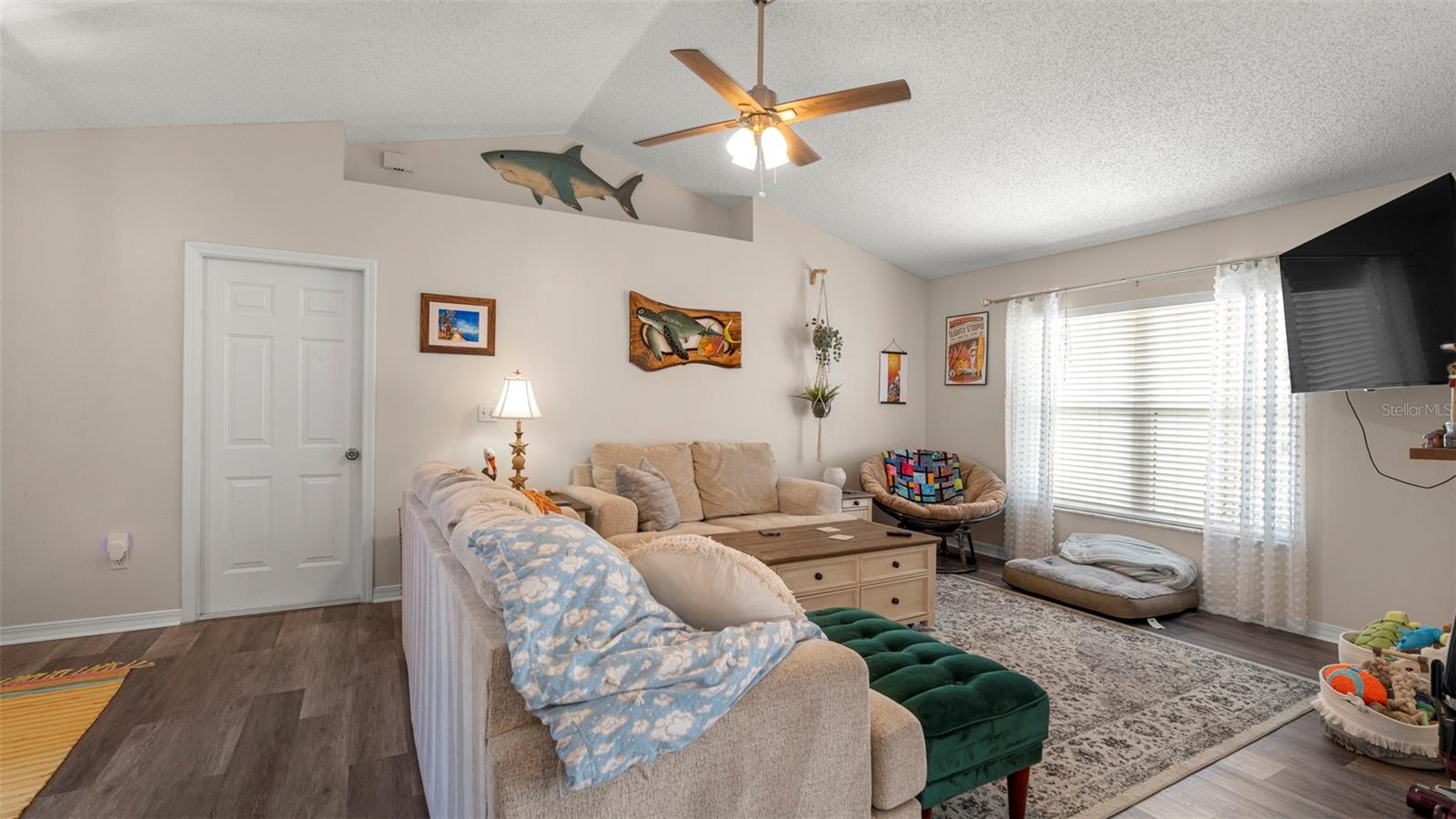 Image 28 of 48 For 705 Guava Drive