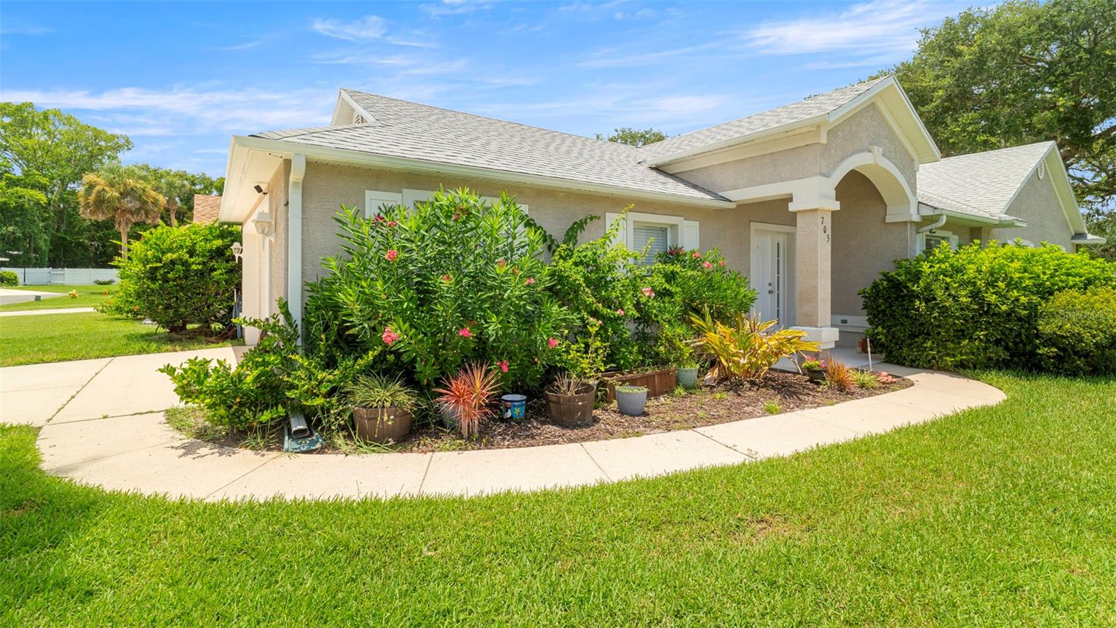 Image 45 of 48 For 705 Guava Drive