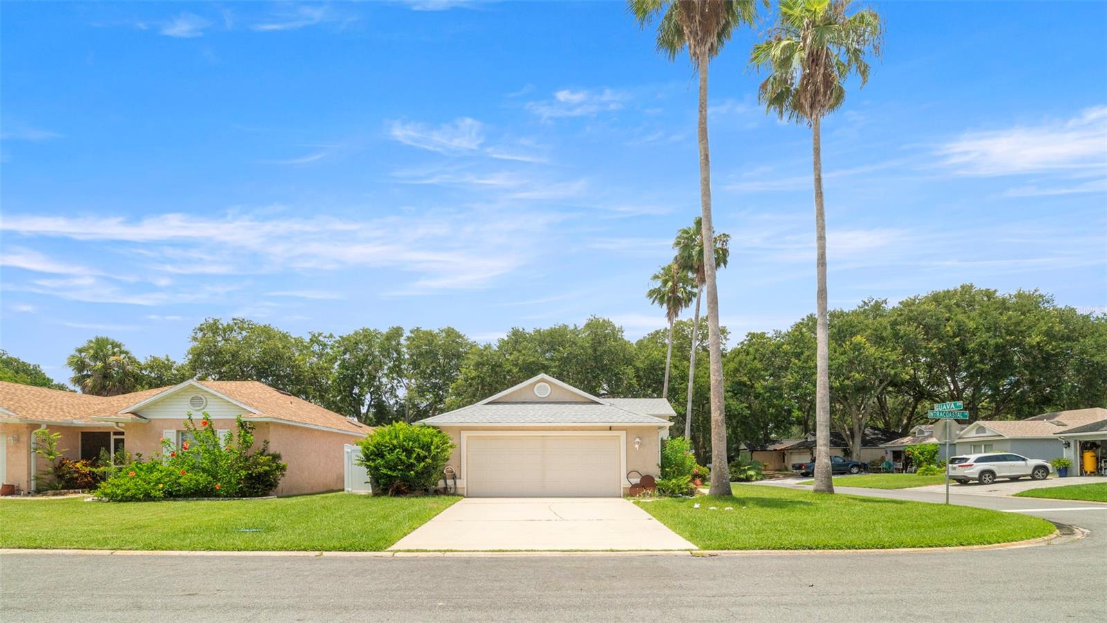 Image 6 of 48 For 705 Guava Drive