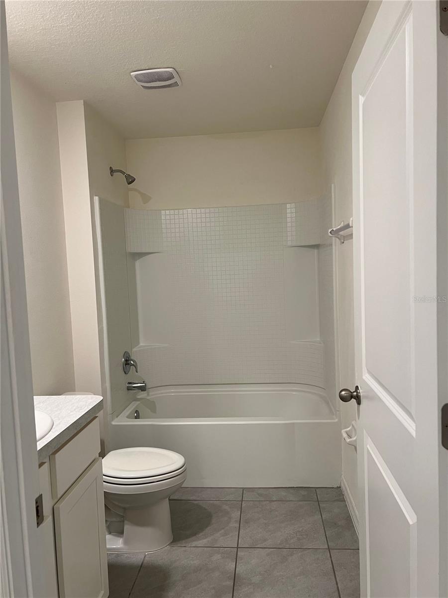 Image 19 of 31 For 5070 88th Street