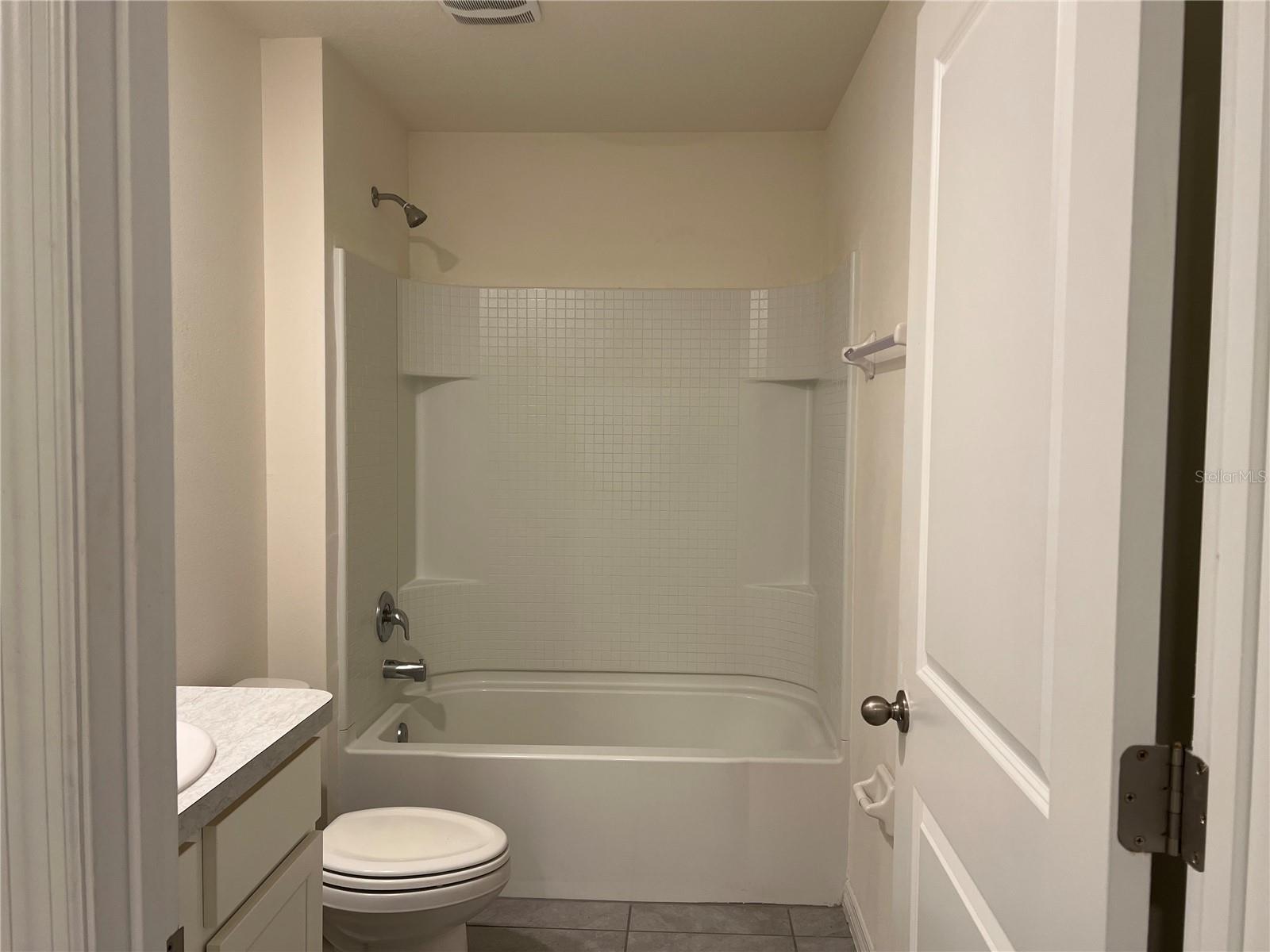 Image 21 of 31 For 5070 88th Street