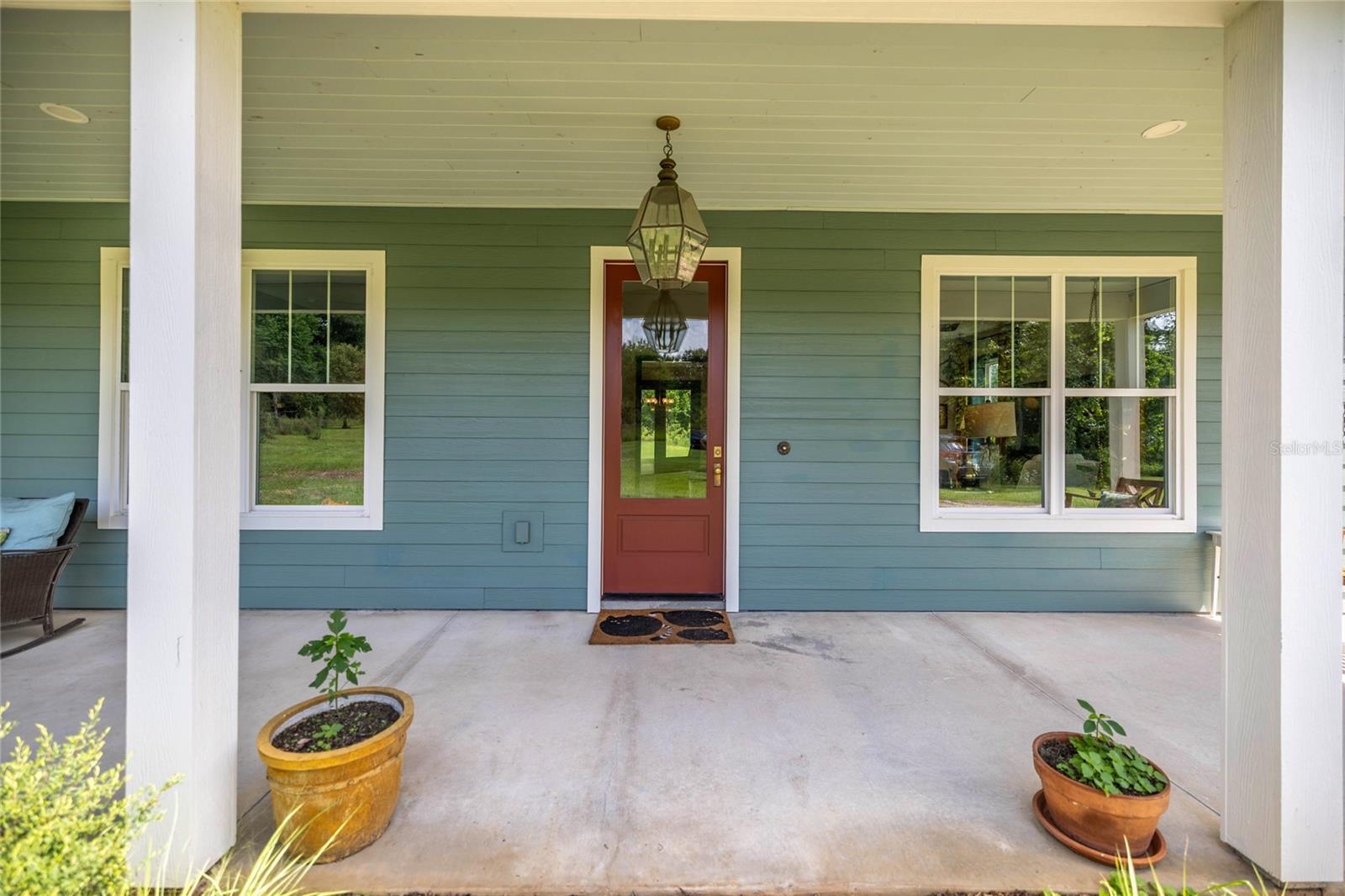 Listing photo id 12 for 3905 84th Lane Road