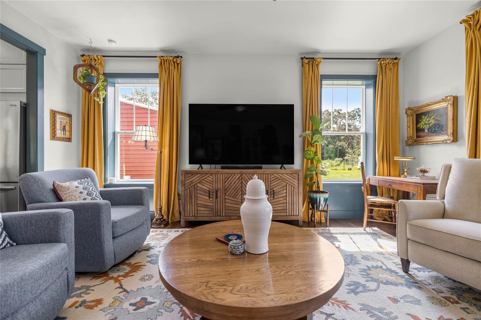 Listing photo id 16 for 3905 84th Lane Road