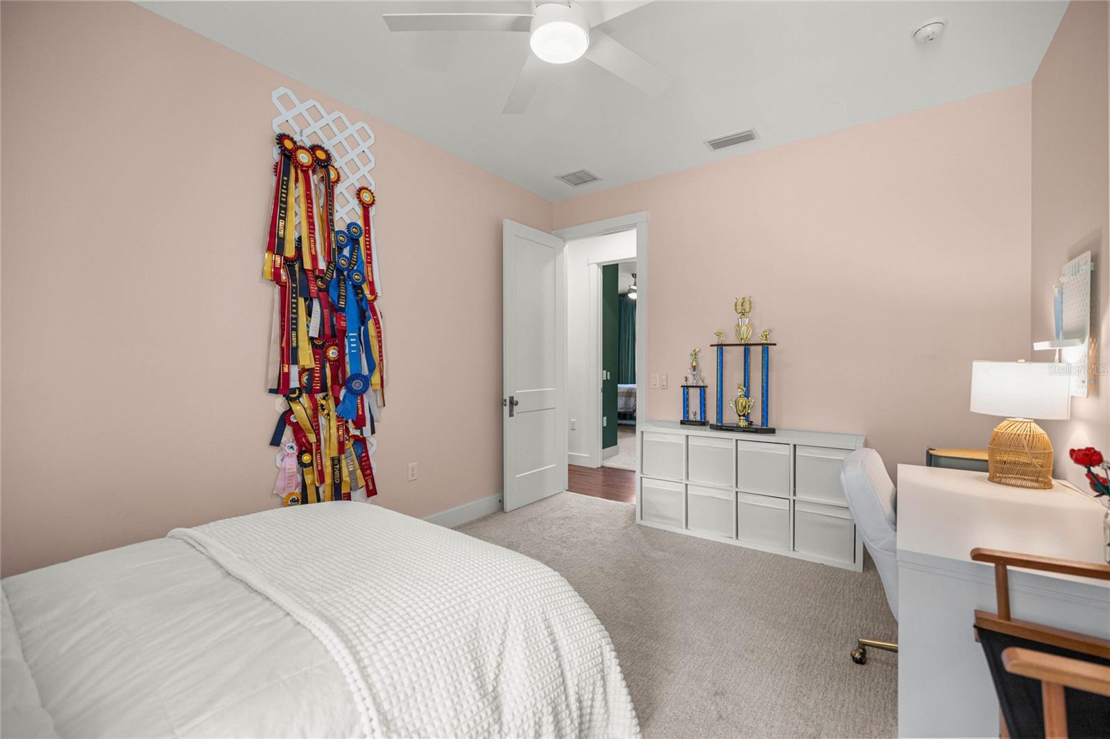 Listing photo id 27 for 3905 84th Lane Road