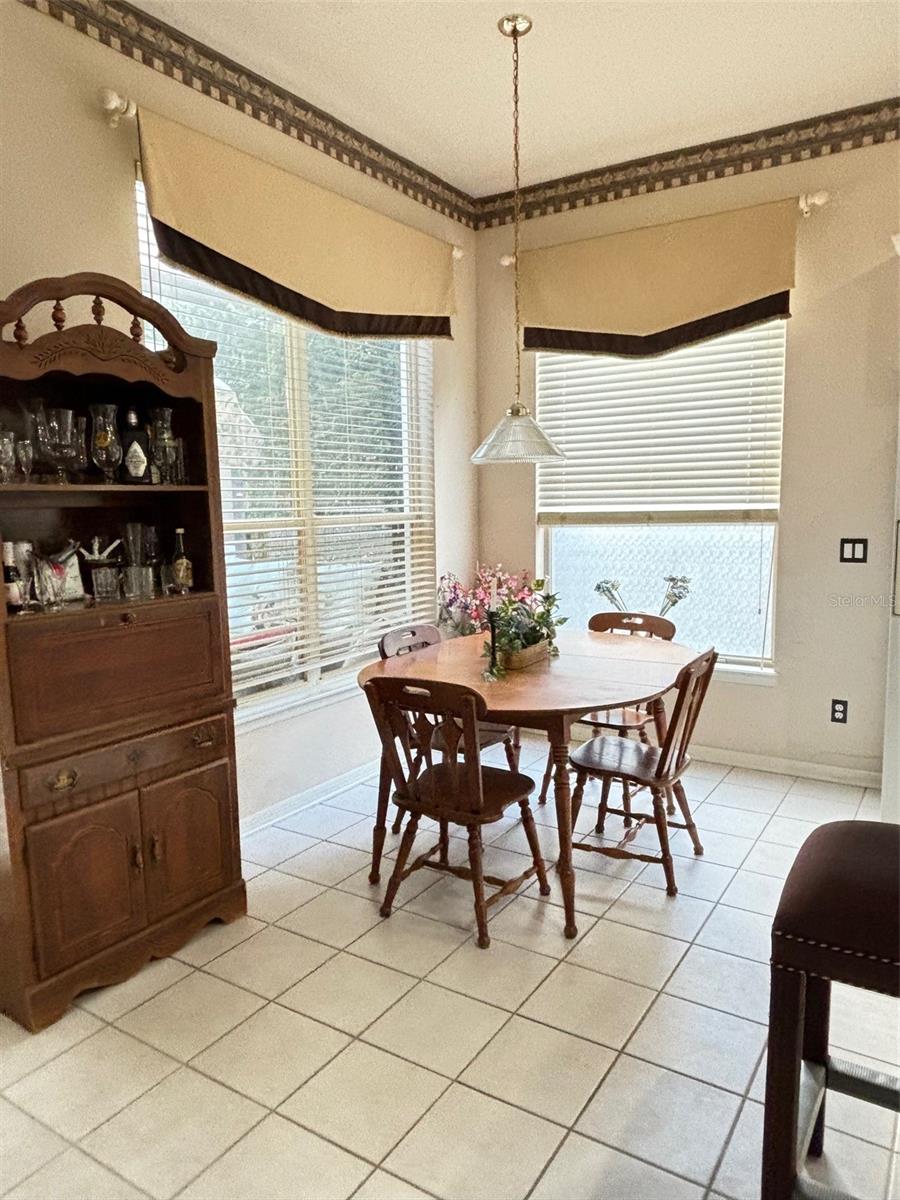Image 10 of 51 For 2733 Scarborough Drive