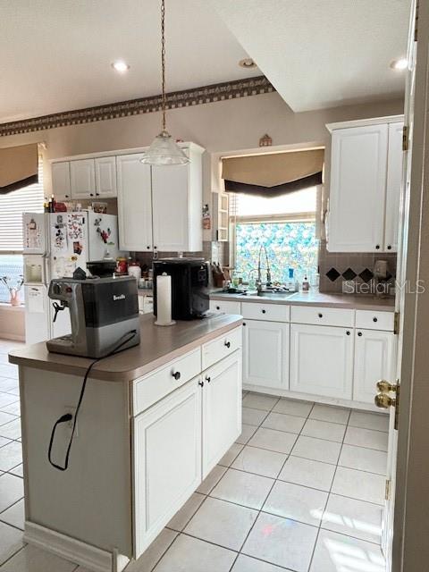 Image 15 of 51 For 2733 Scarborough Drive