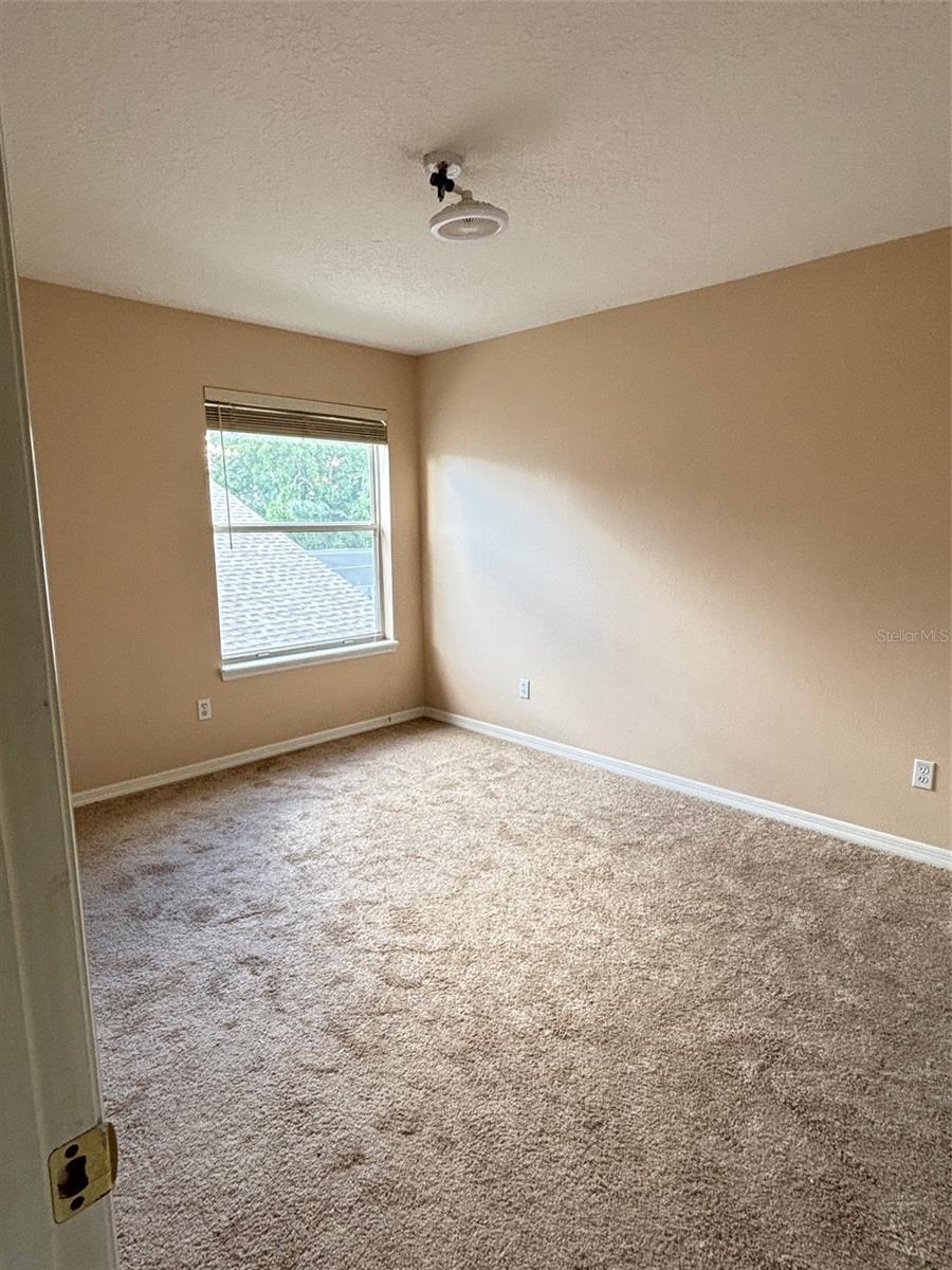 Image 33 of 51 For 2733 Scarborough Drive