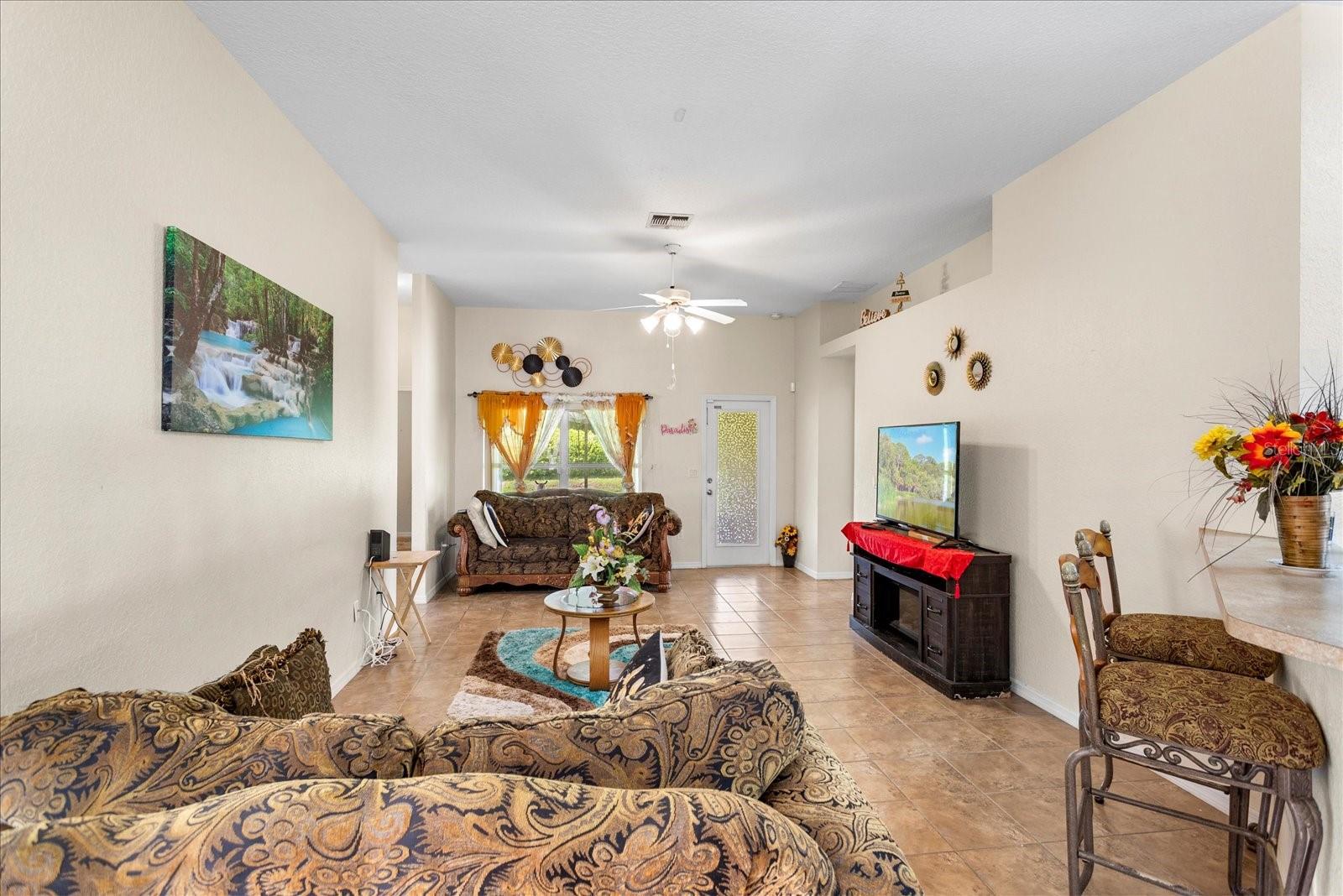 Listing photo id 9 for 18 Sunrise Drive
