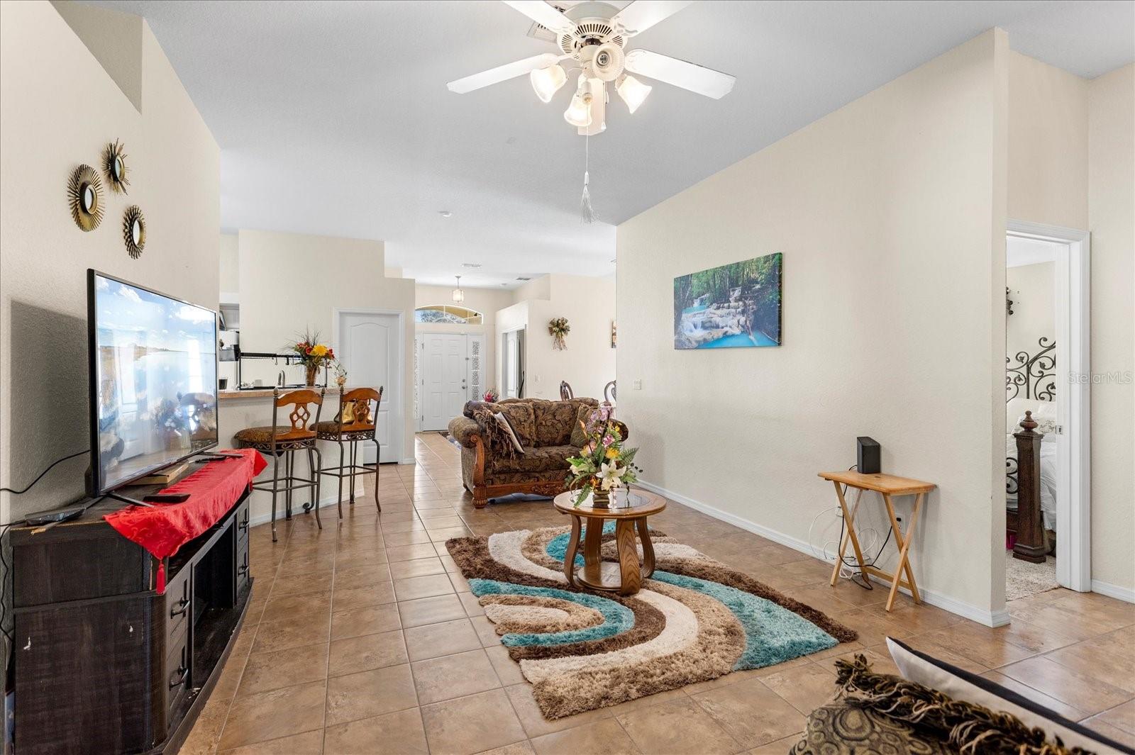 Listing photo id 10 for 18 Sunrise Drive