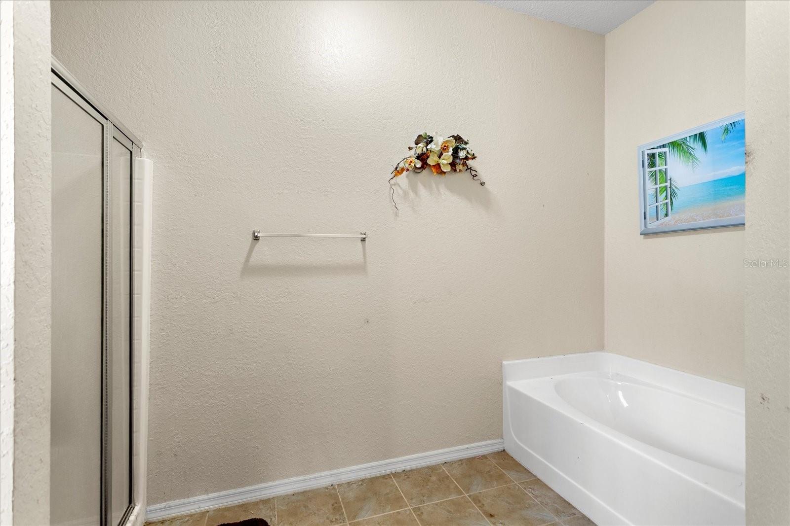 Listing photo id 16 for 18 Sunrise Drive