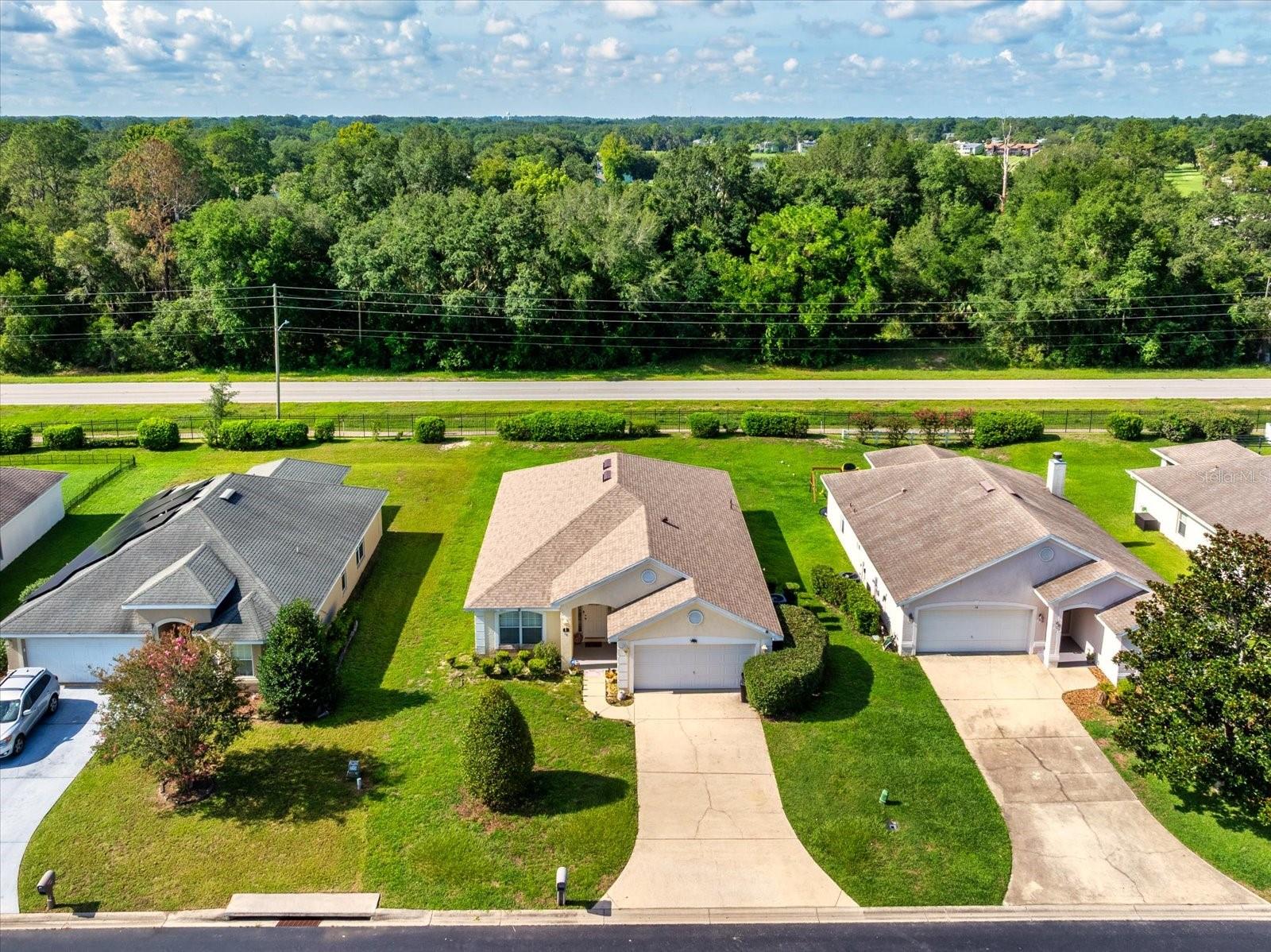 Listing photo id 0 for 18 Sunrise Drive