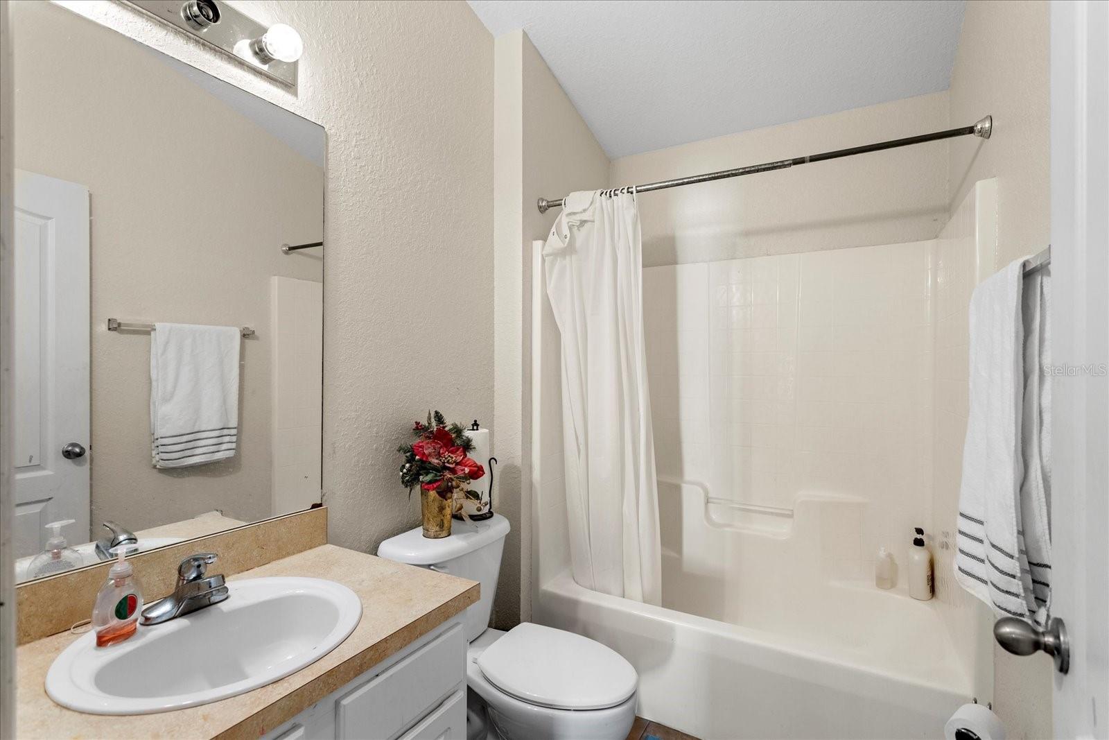 Listing photo id 20 for 18 Sunrise Drive