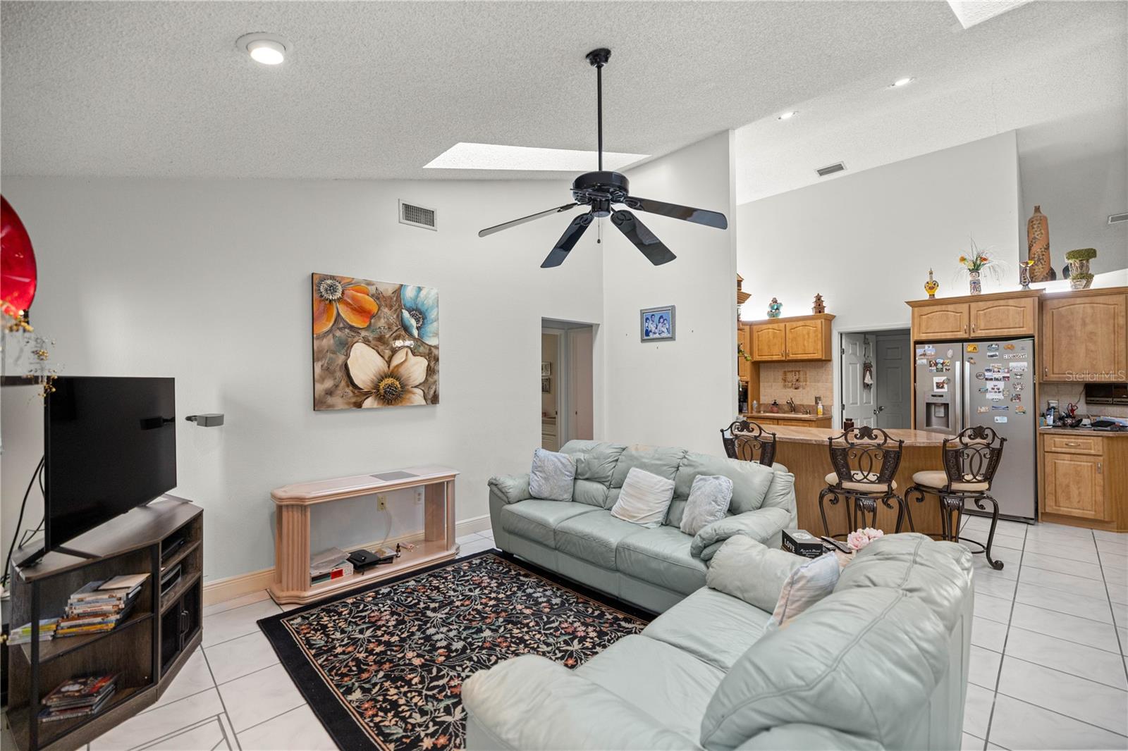 Image 19 of 50 For 36 Chinica Drive