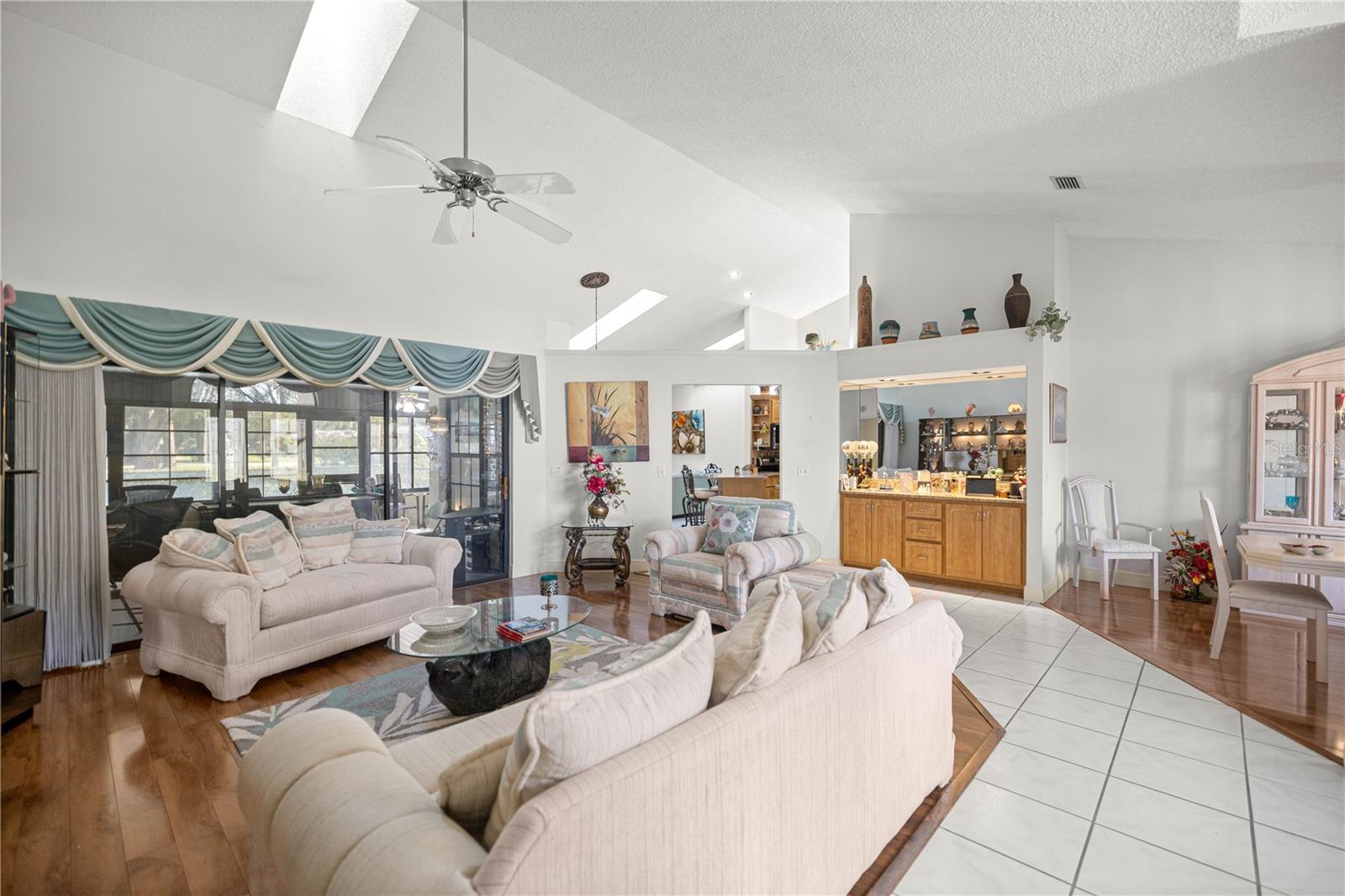 Image 7 of 50 For 36 Chinica Drive