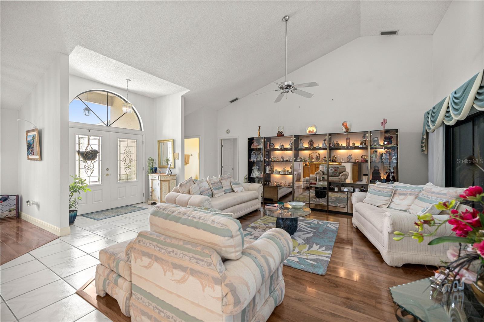 Image 9 of 50 For 36 Chinica Drive