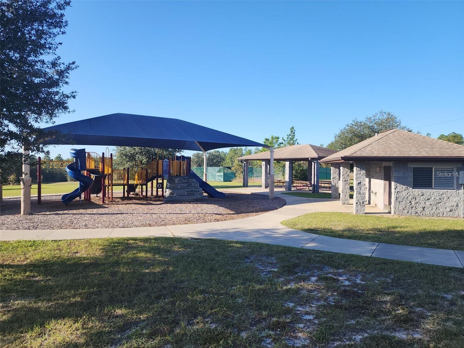 Image 18 of 20 For 24370 Falcon Avenue