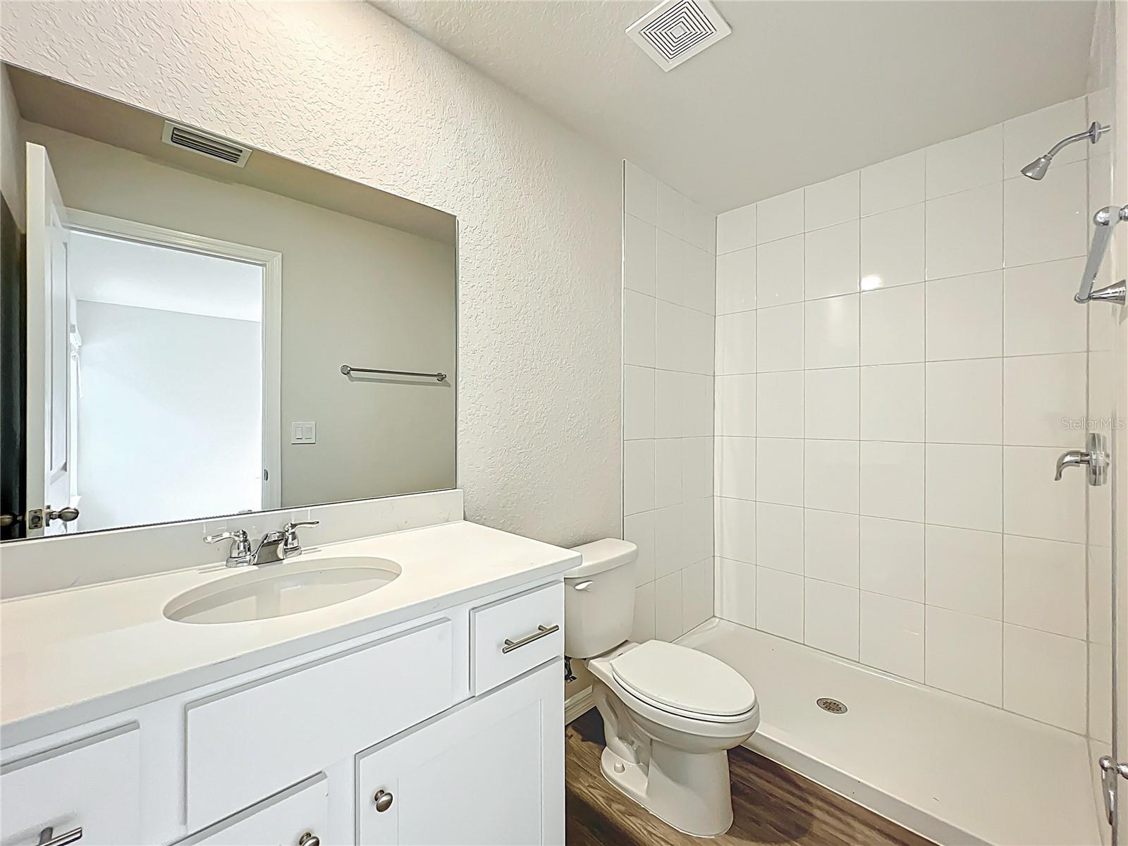 Listing photo id 20 for 109- 111 Harvard Street
