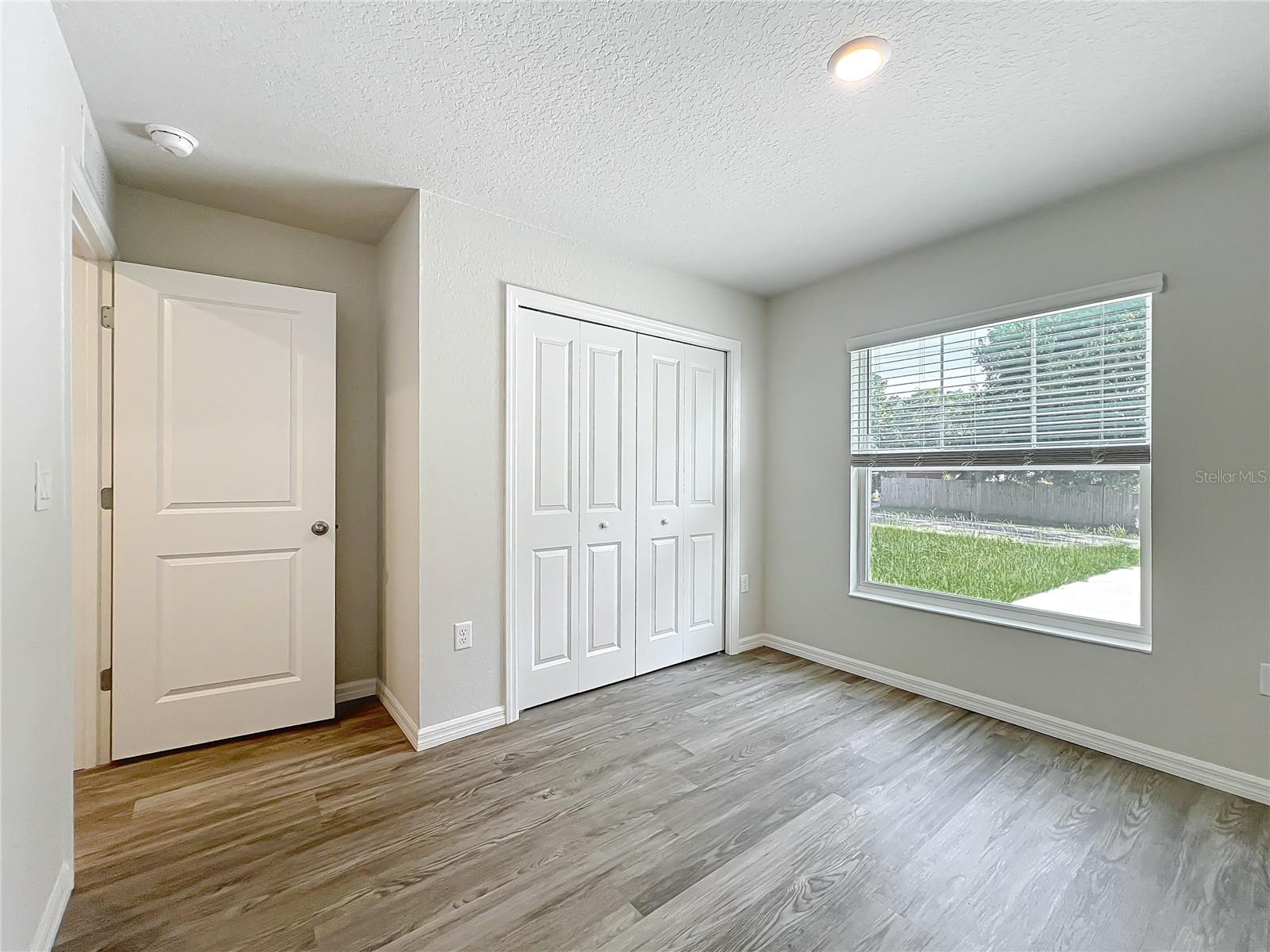 Listing photo id 22 for 109- 111 Harvard Street