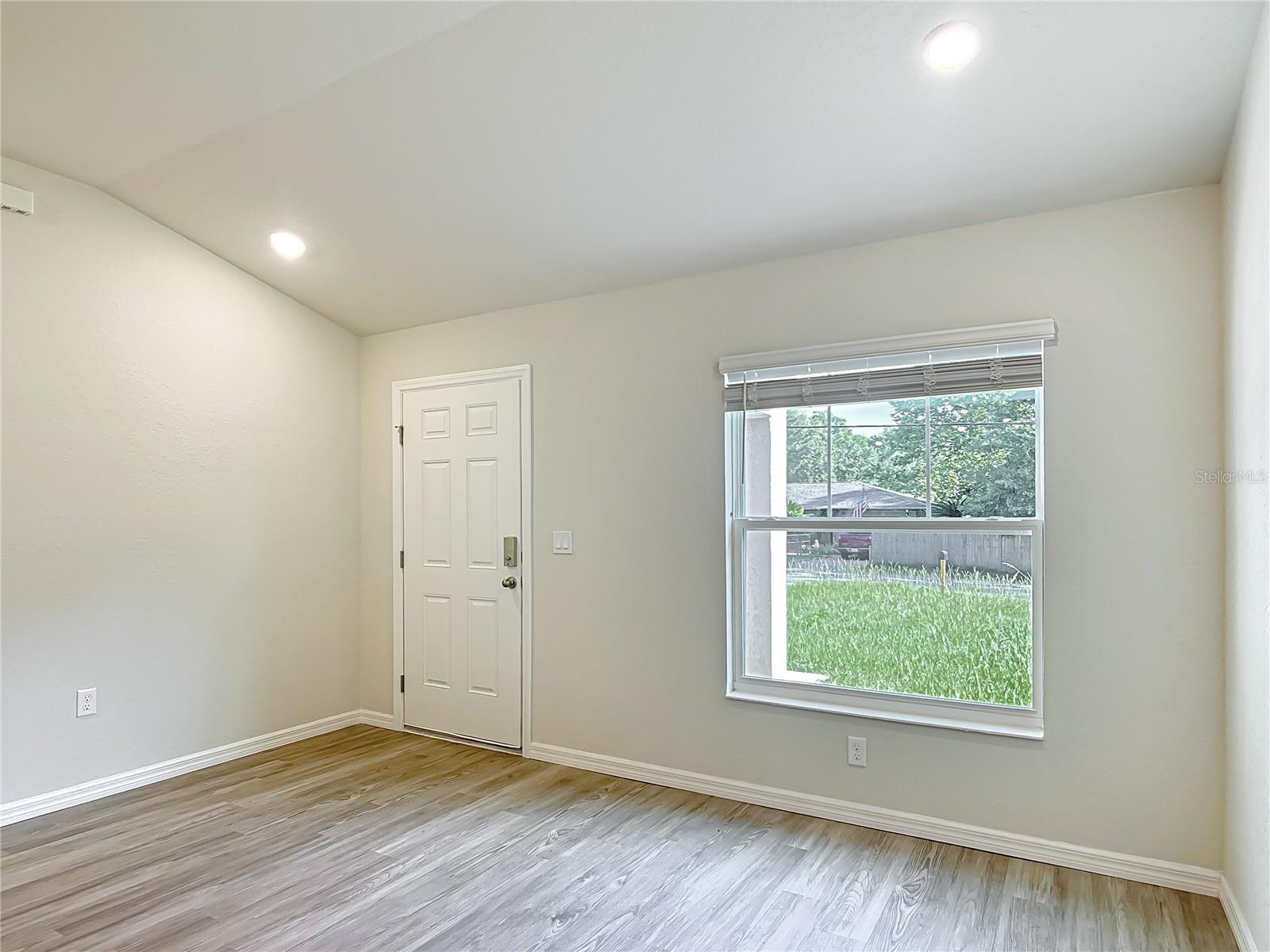 Listing photo id 1 for 109- 111 Harvard Street
