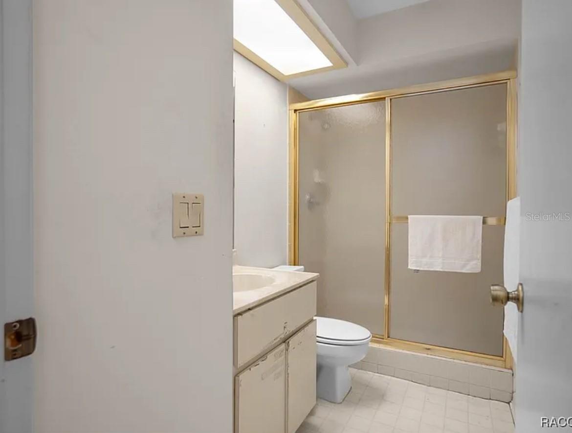 Image 9 of 13 For 210 Glassboro Court 6a