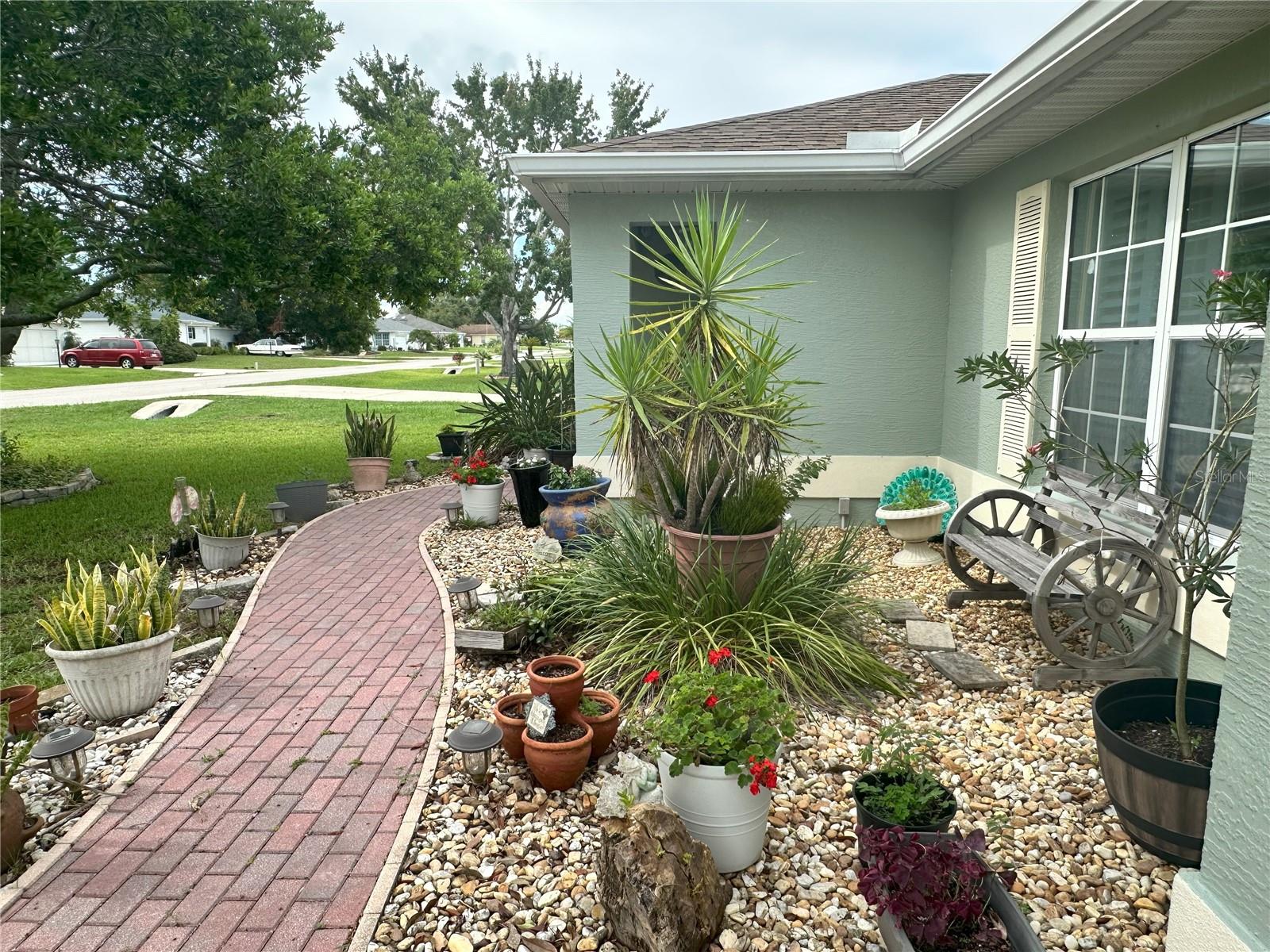 Image 4 of 30 For 8447 60th Court