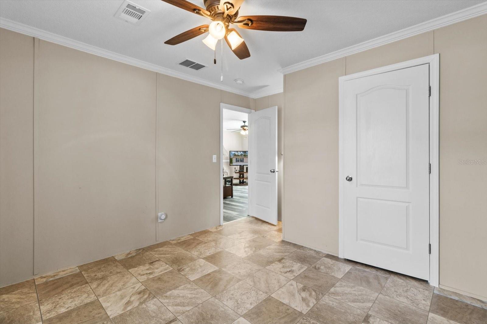 Image 18 of 56 For 2443 Pine Ridge Avenue