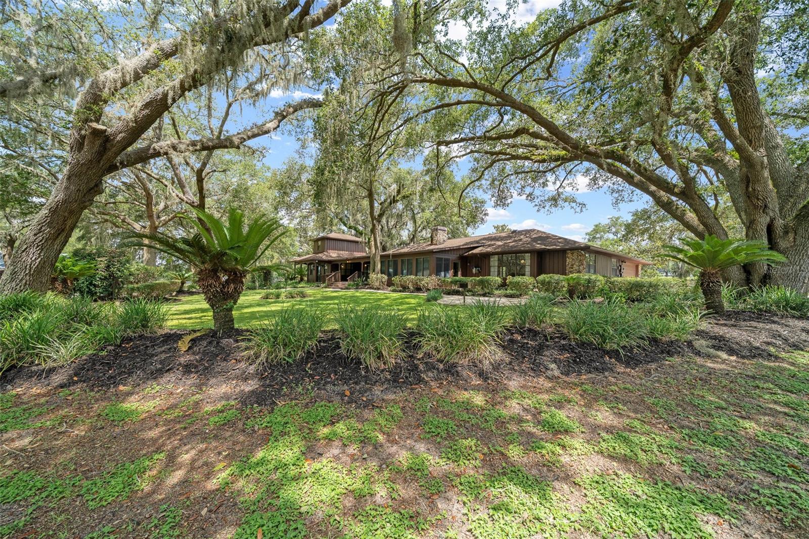 Listing photo id 10 for 3024 Marion County Road