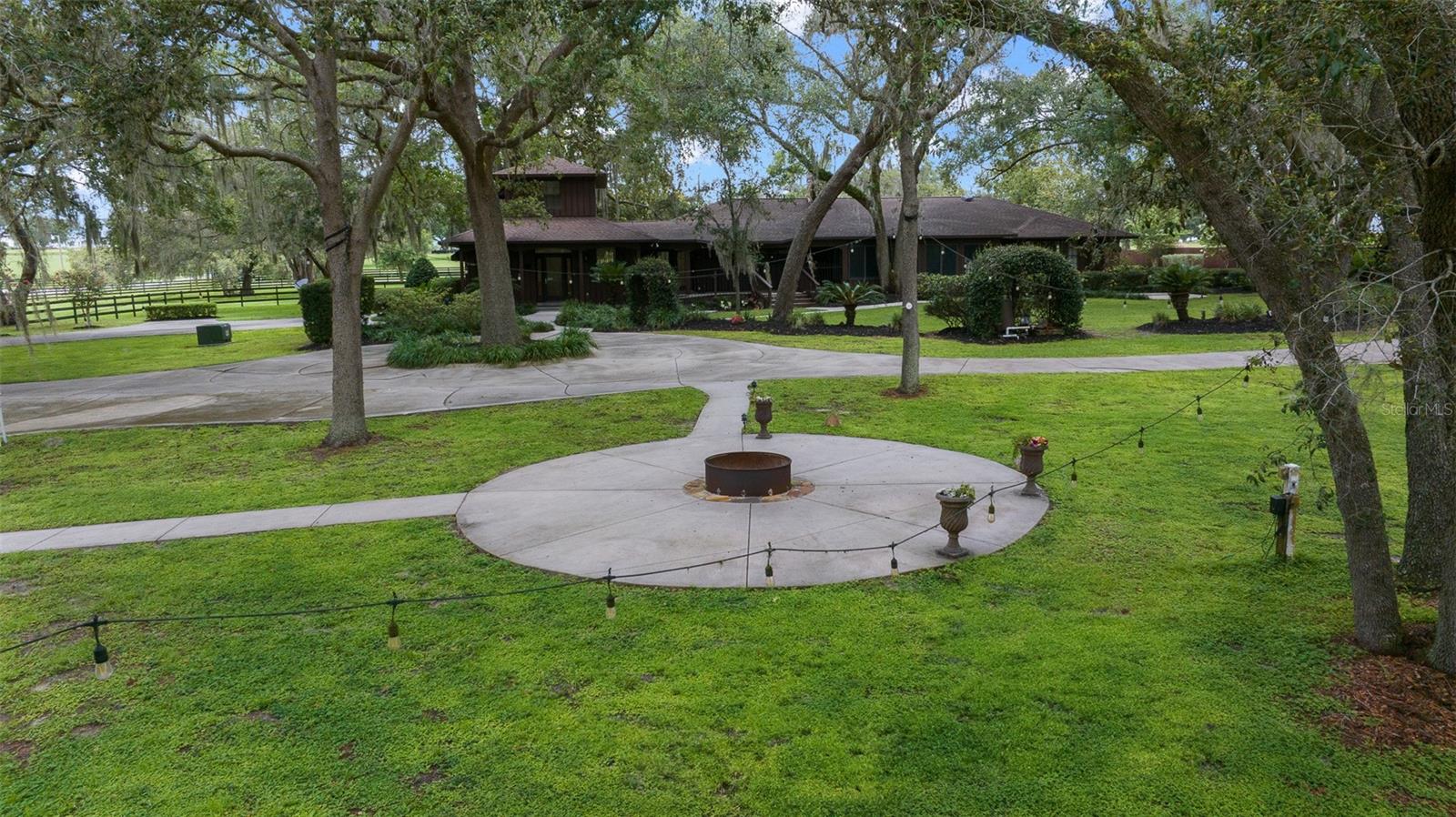 Listing photo id 11 for 3024 Marion County Road