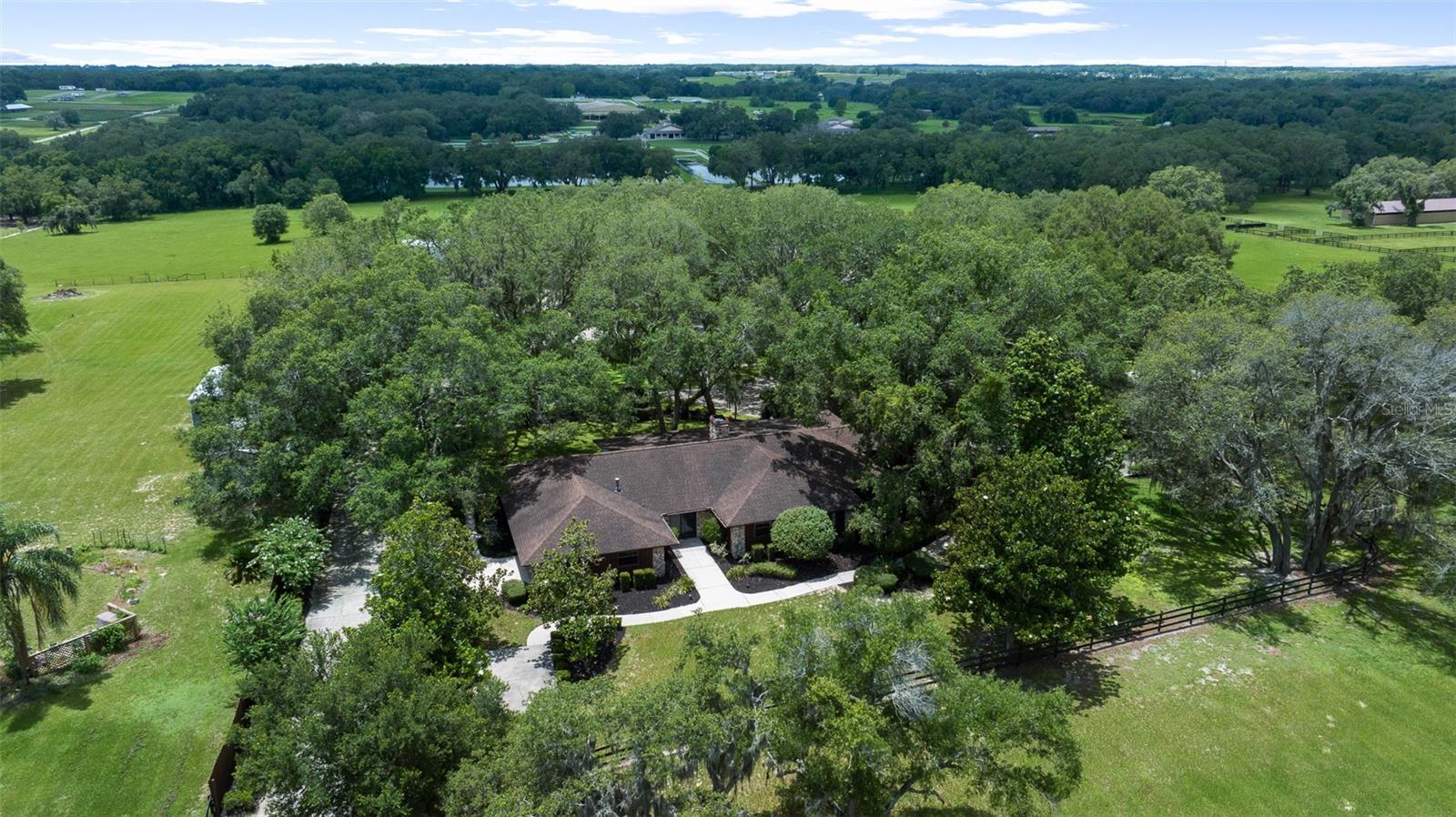 Listing photo id 14 for 3024 Marion County Road